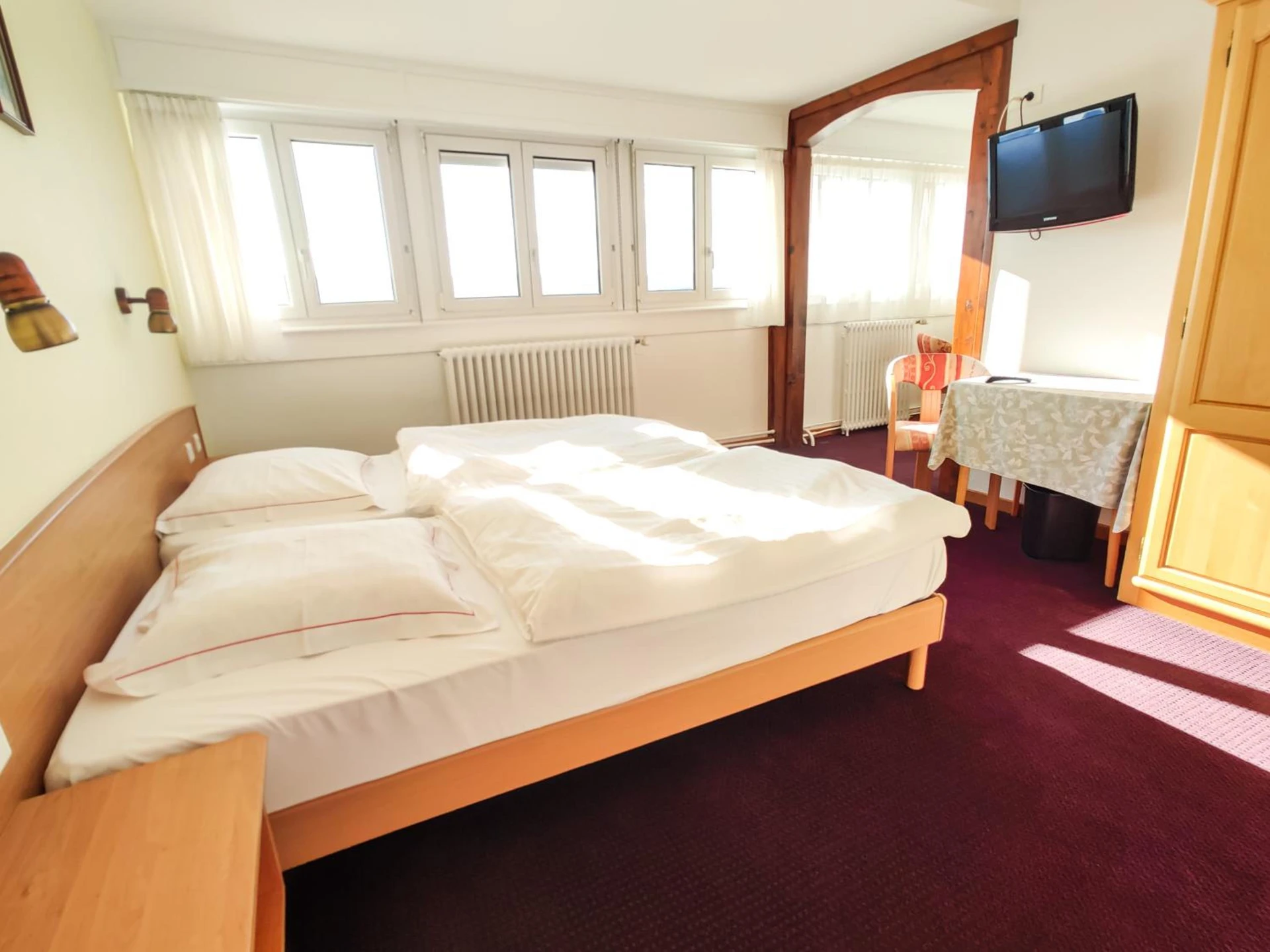 Chambre disponible pour un séminaire d'entreprise à Hôtel Restaurant Roess - Hohrod