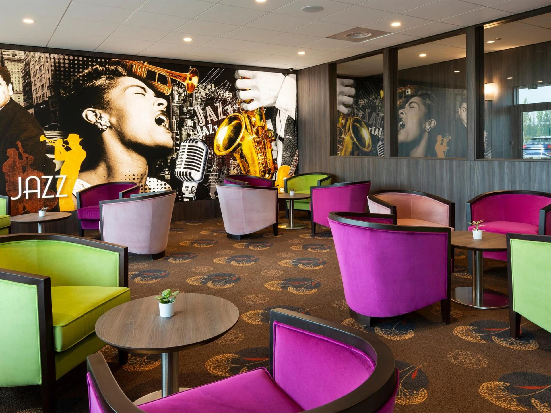 Salle de séminaire à Hôtel Roi Soleil Prestige Plaisir - St Quentin - Organiser un événement professionnel à Plaisir