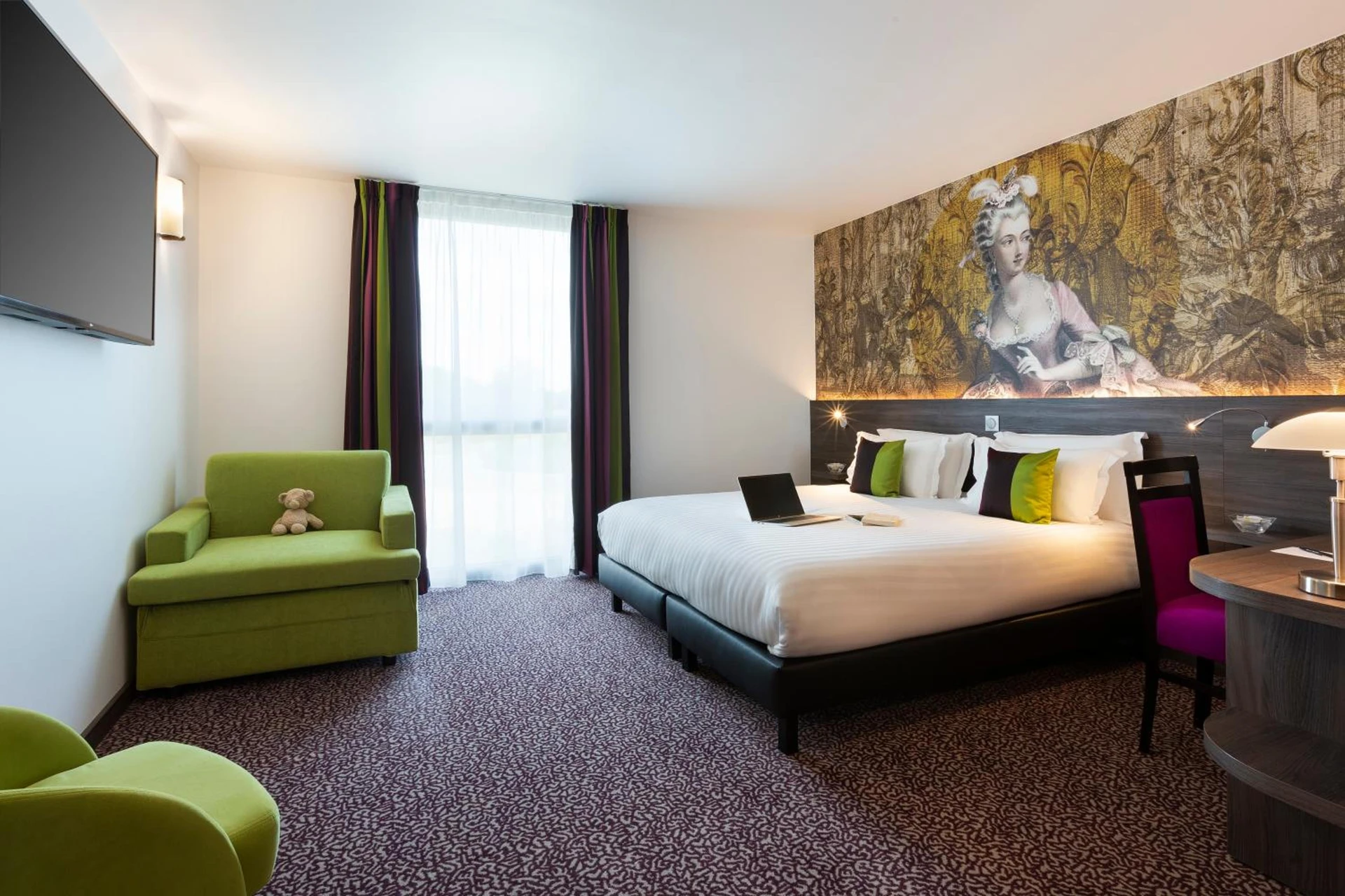 Chambre disponible pour un séminaire d'entreprise à Hôtel Roi Soleil Prestige Plaisir - St Quentin - Plaisir
