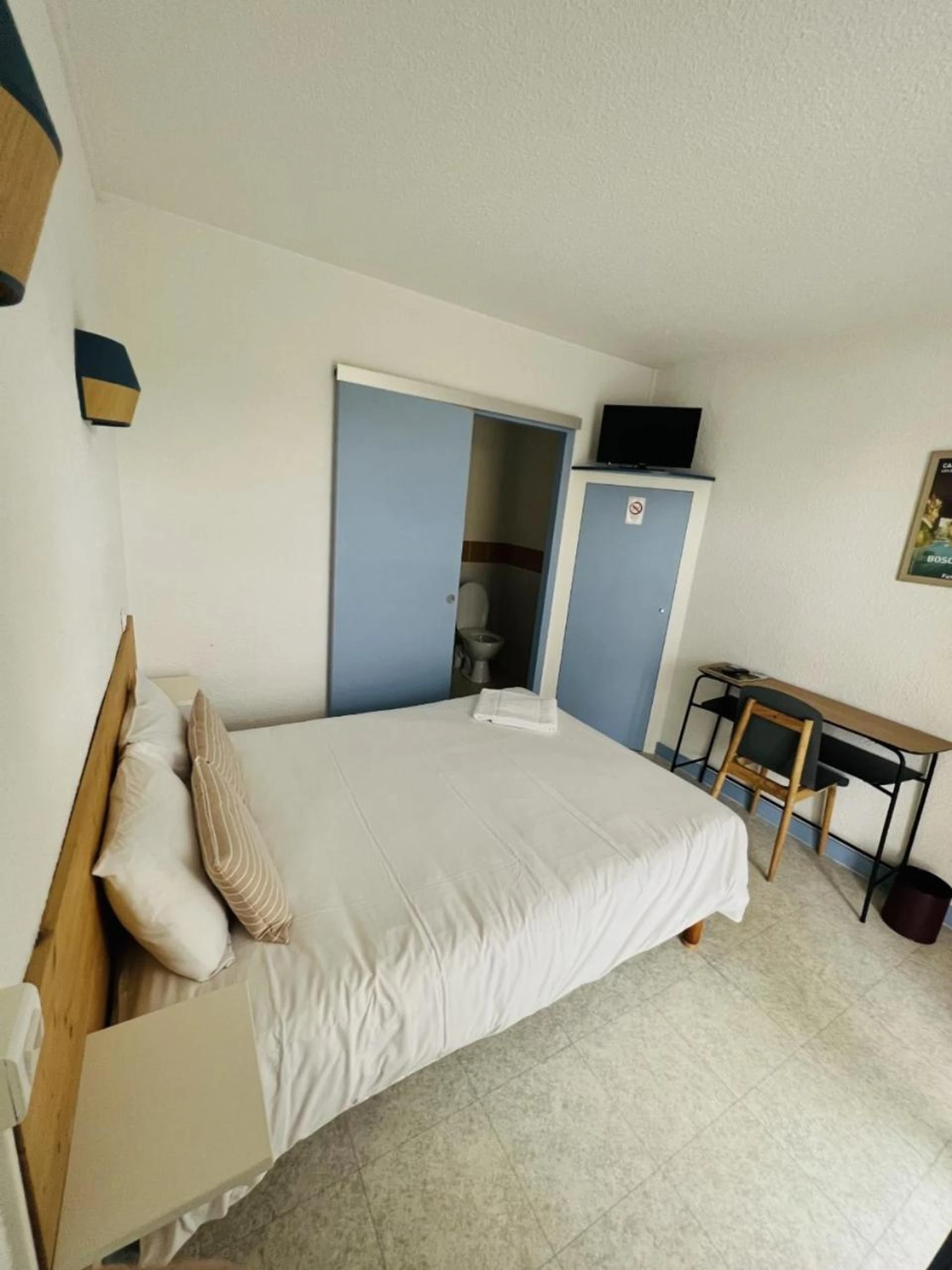 Chambre disponible pour un séminaire d'entreprise à Hôtel Rose des Vents - Baix