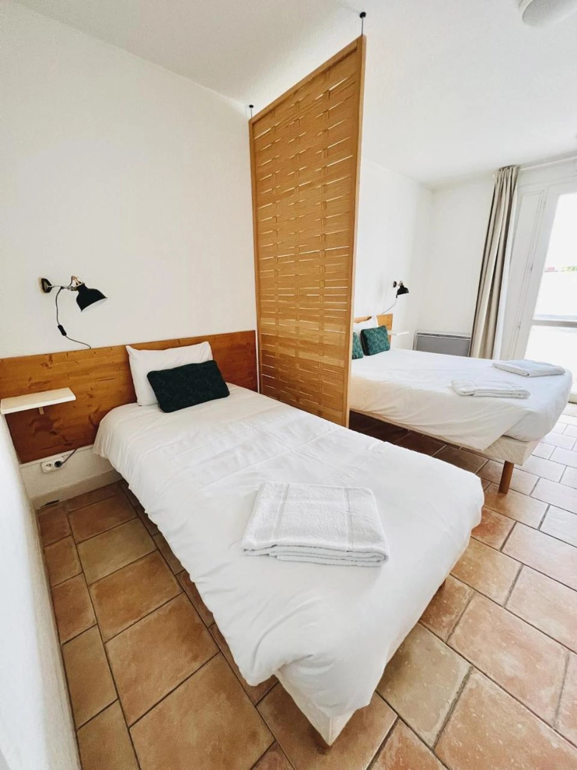 Magnifique chambre pour un séminaire d'entreprise à Hôtel Rose des Vents - Baix
