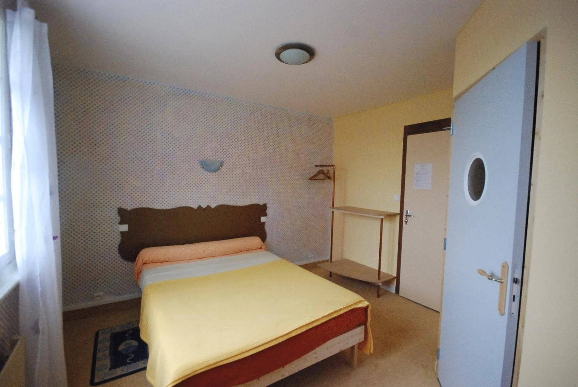 Chambre disponible pour un séminaire d'entreprise à Hotel Rose - Beauvoir
