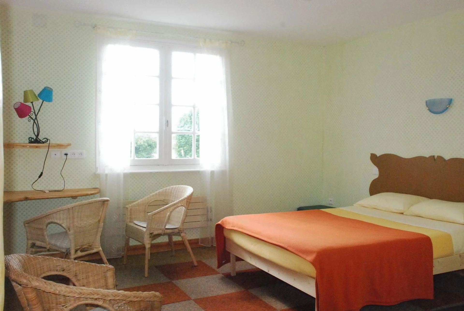 Chambre disponible pour un séminaire d'entreprise à Hotel Rose - Beauvoir