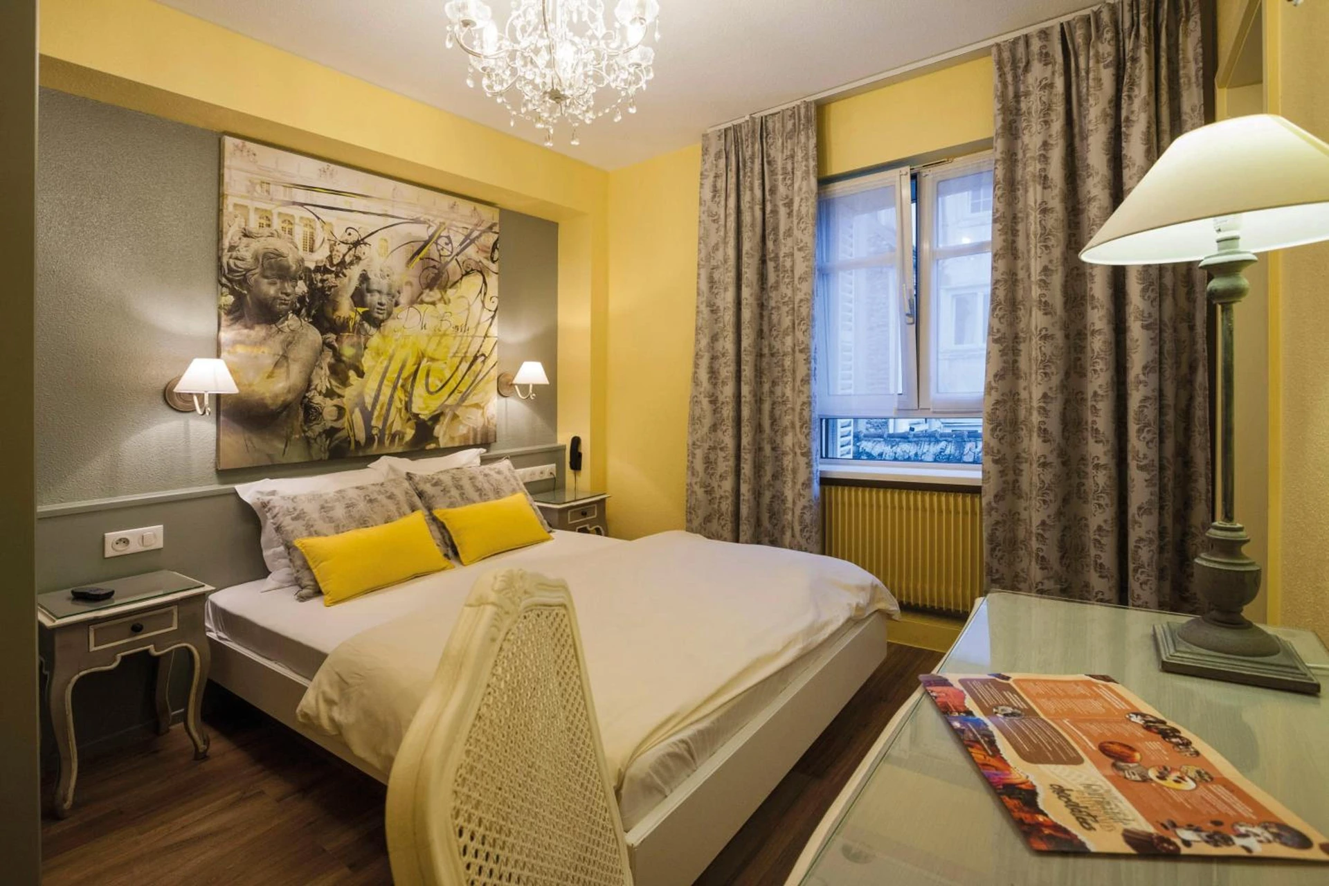Chambre disponible pour un séminaire d'entreprise à Hotel Roses - Strasbourg
