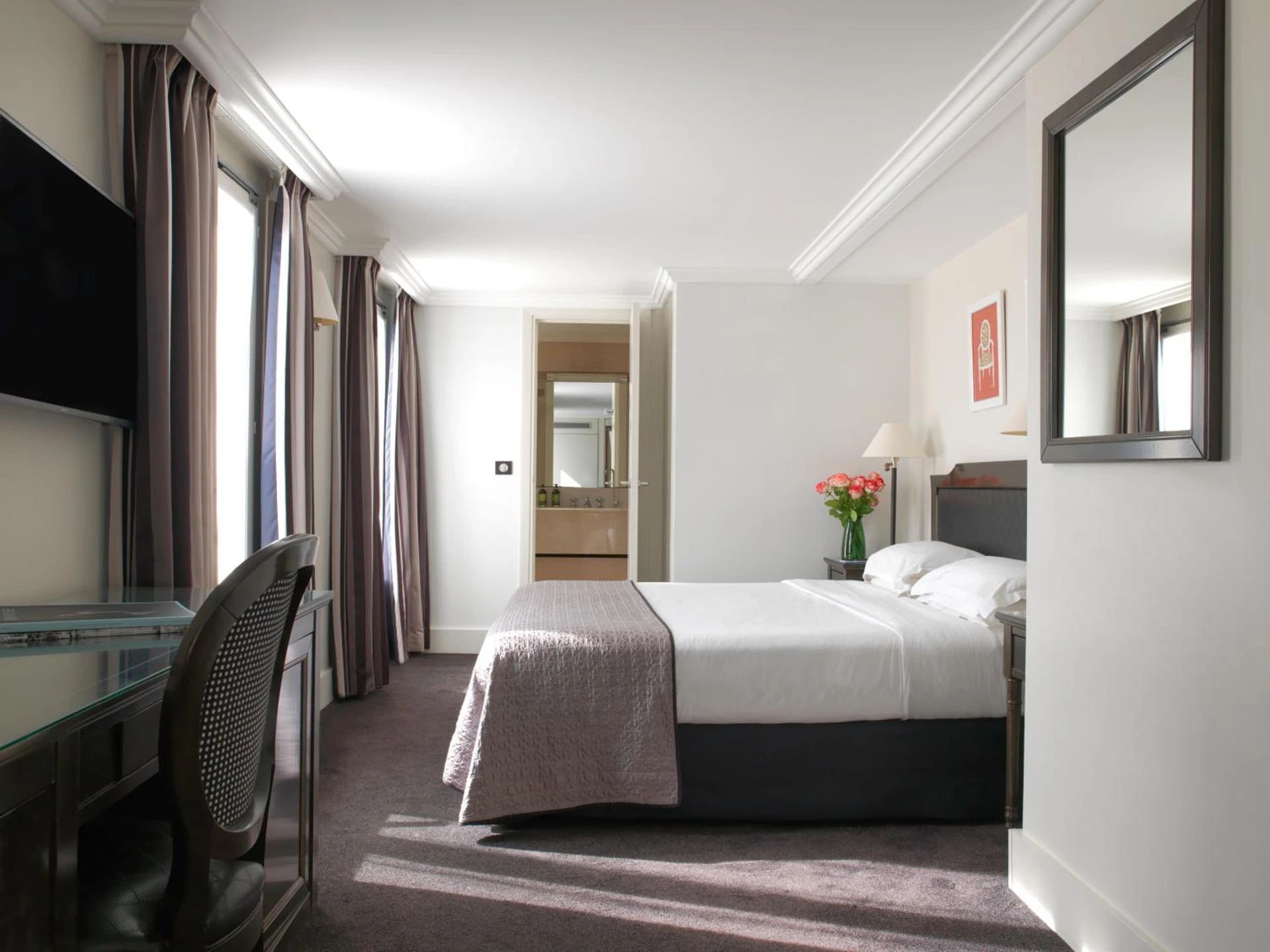Chambre disponible pour un séminaire d'entreprise à Hotel Royal Saint Honore Paris Louvre - Paris