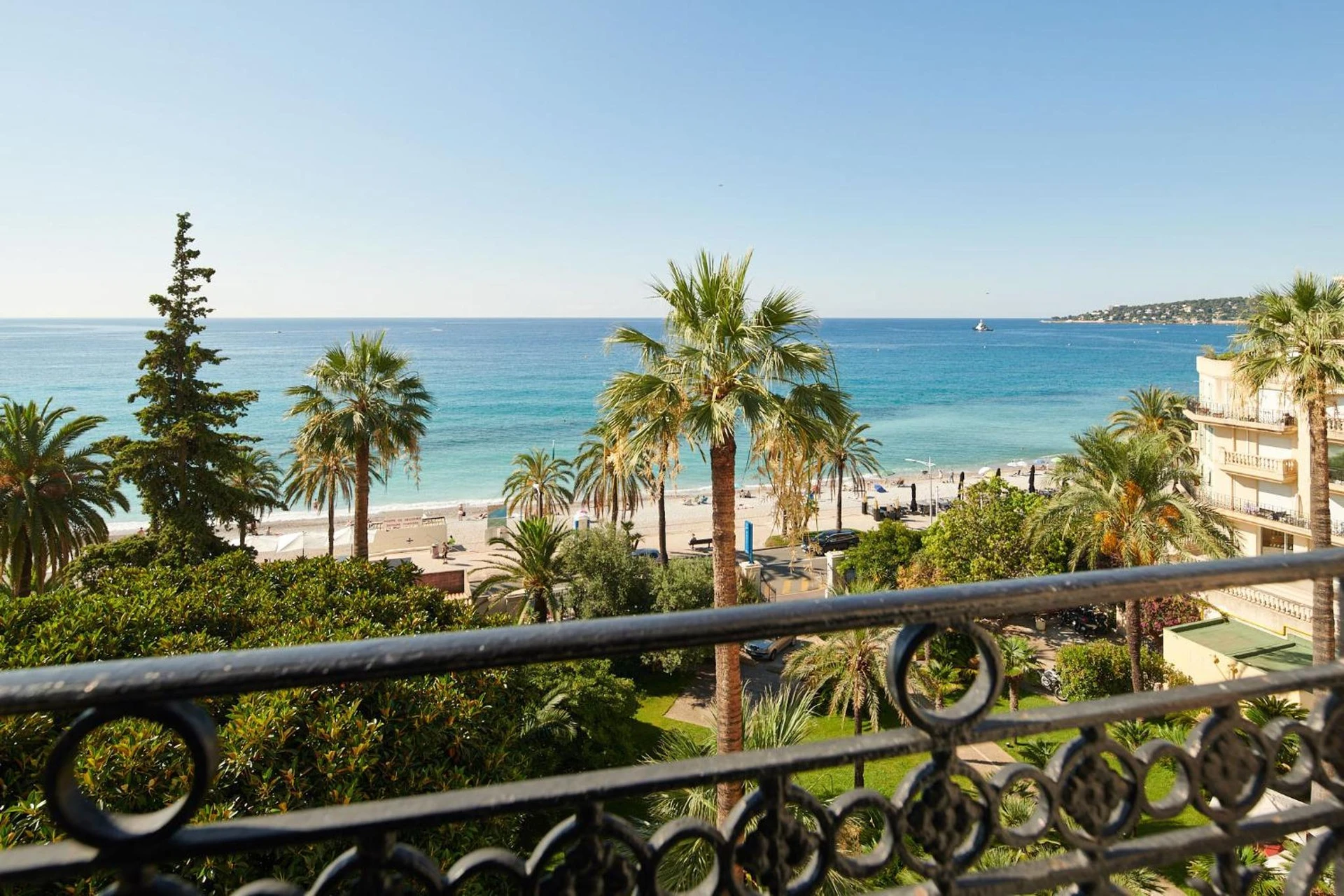 Organiser un séminaire d'entreprise : Hôtel Vacances Bleues Royal Westminster à menton