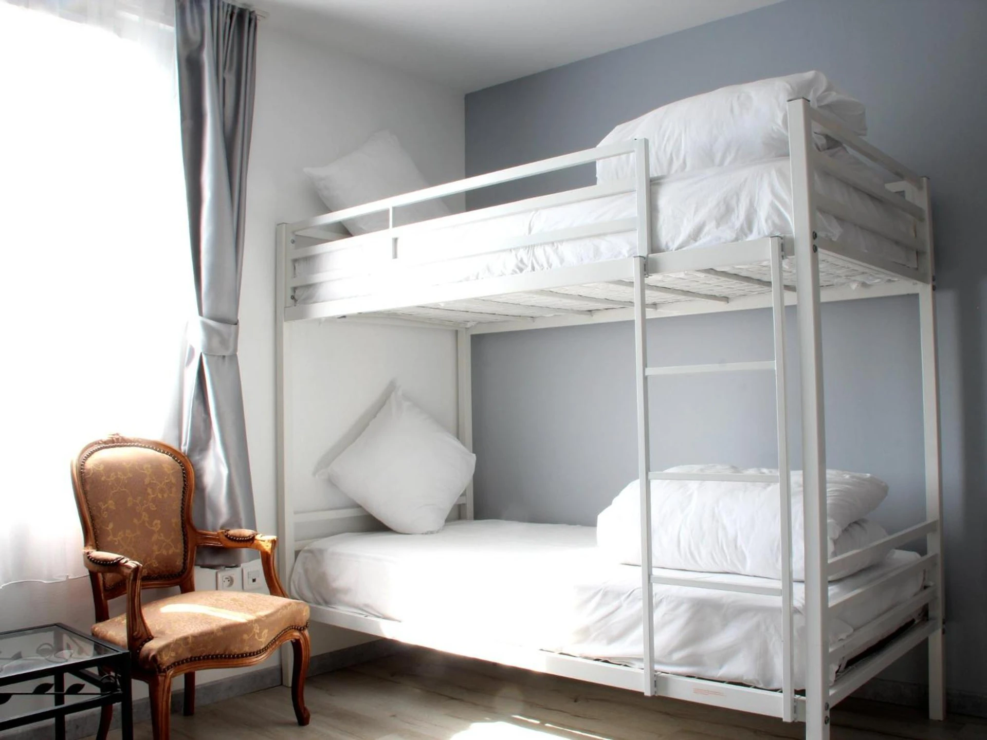 Chambre disponible pour un séminaire d'entreprise à Saglam Hôtel - Goussainville