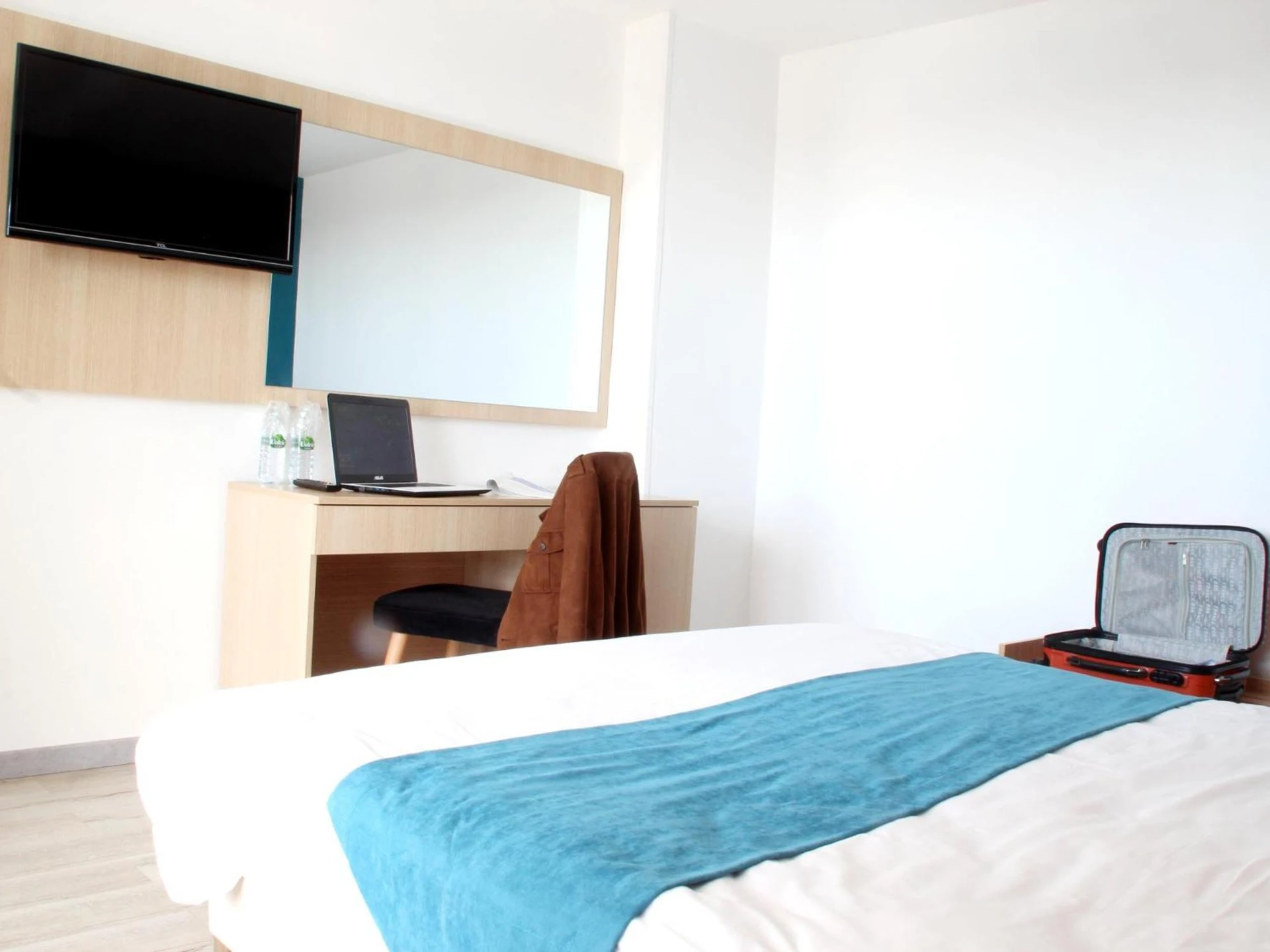 Chambre disponible pour un séminaire d'entreprise à Saglam Hôtel - Goussainville
