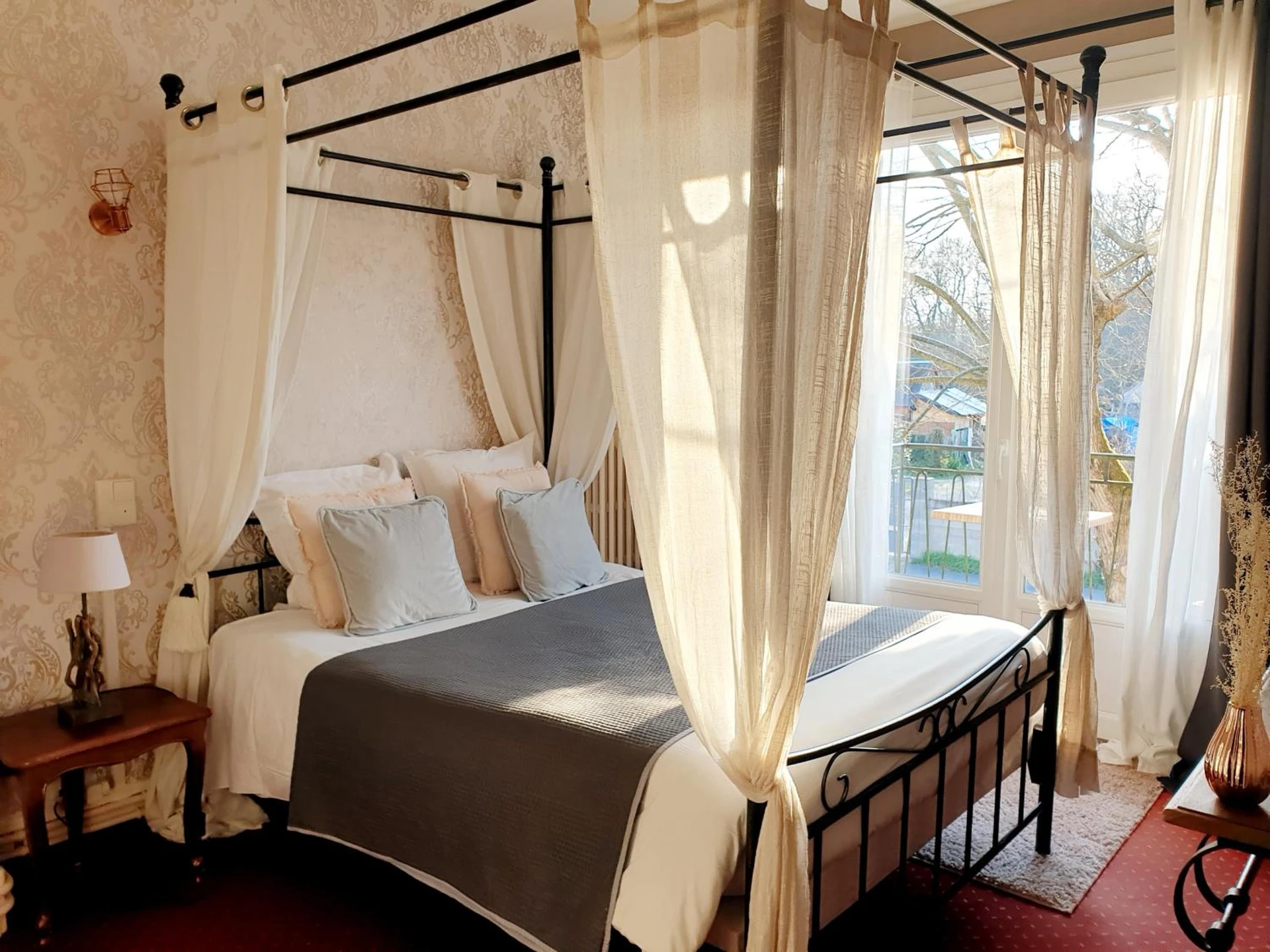Lieu convivial pour un séminaire d'entreprise à Logis Hôtel Saint Cyr - La Ferté-Saint-Cyr - En savoir plus 