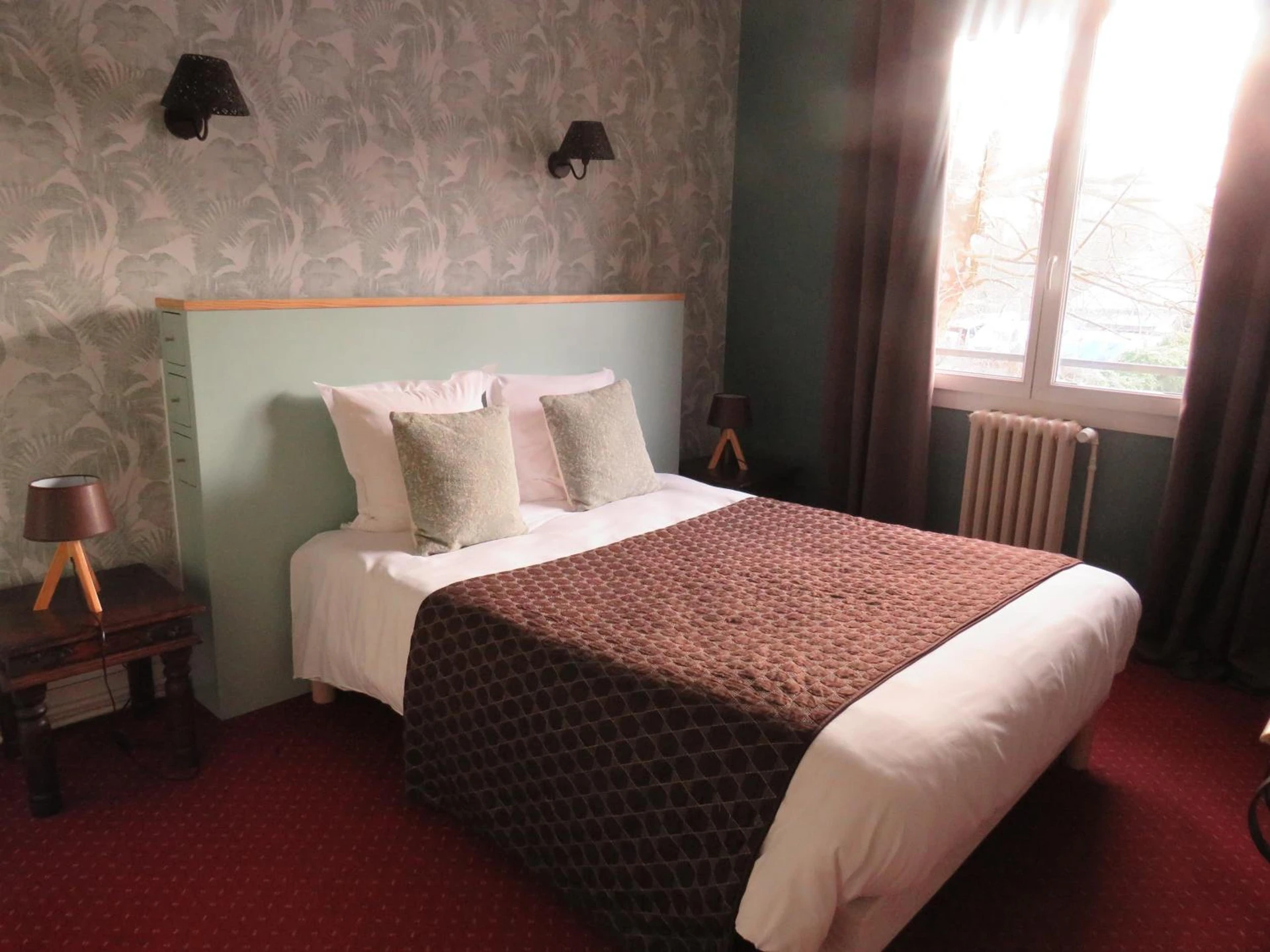 Magnifique chambre pour un séminaire d'entreprise à Logis Hôtel Saint Cyr - La Ferté-Saint-Cyr