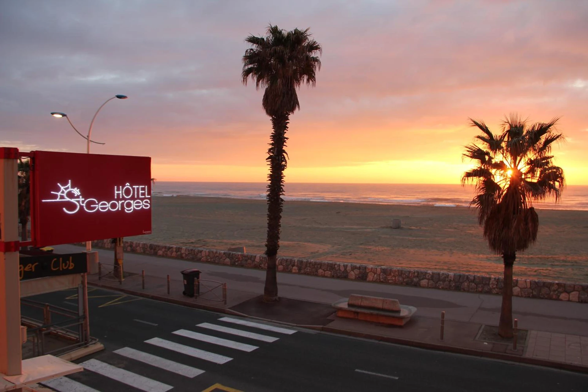 Organiser un séminaire d'entreprise : Hotel Saint Georges, Face à la mer à canet-en-roussillon