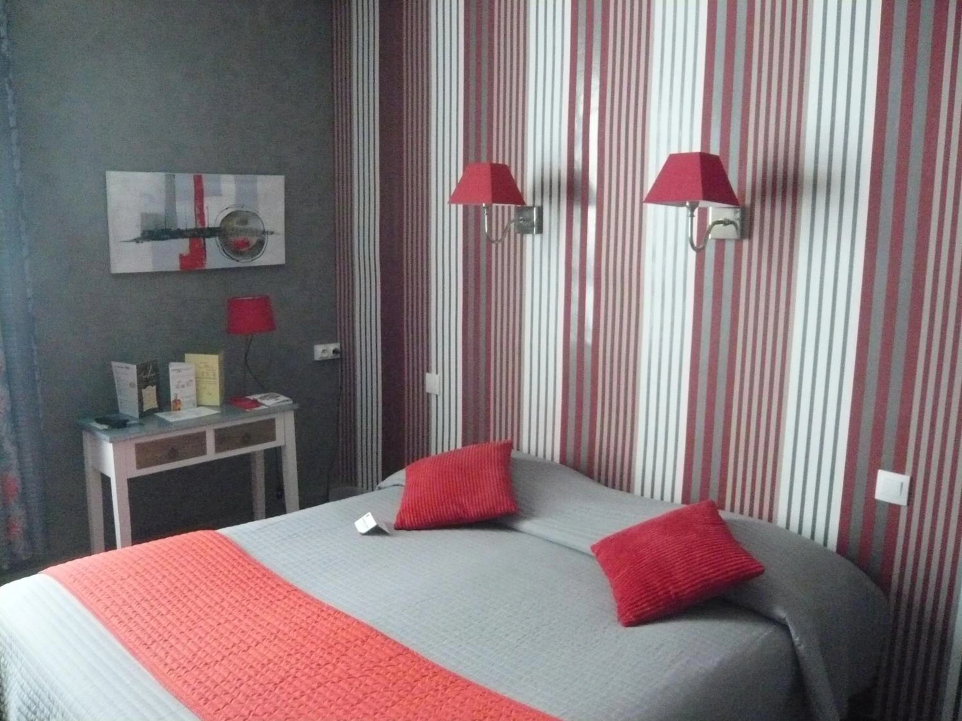 Chambre disponible pour un séminaire d'entreprise à Hôtel - Restaurant Saint Jacques - Blois
