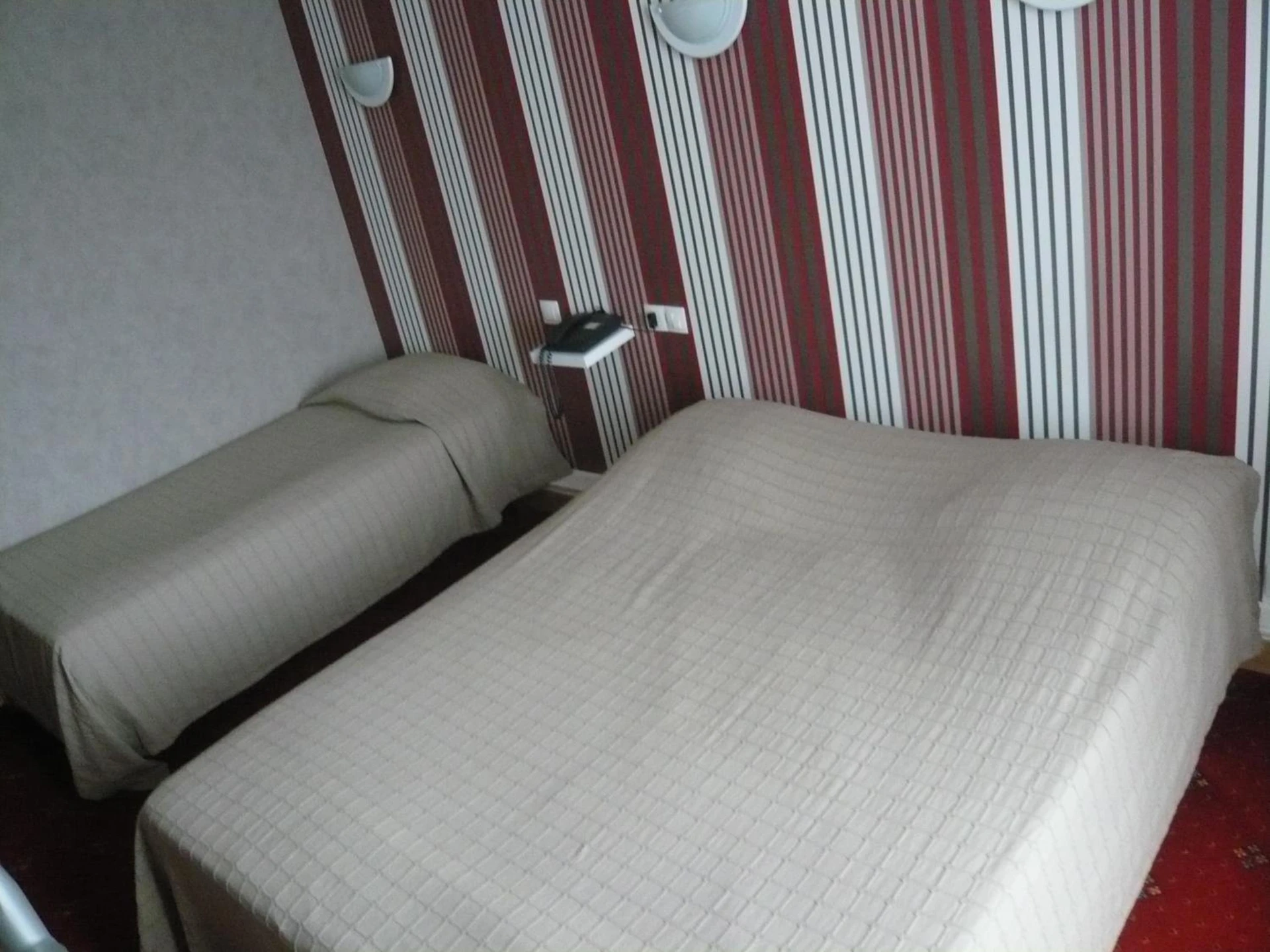 Chambre disponible pour un séminaire d'entreprise à Hôtel - Restaurant Saint Jacques - Blois