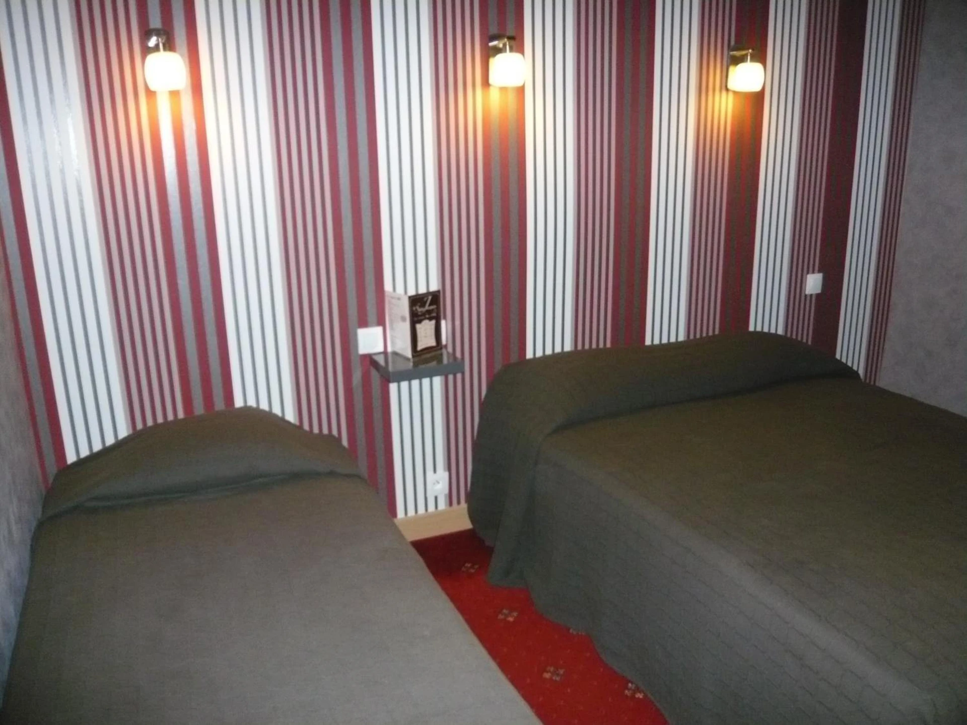 Magnifique chambre pour un séminaire d'entreprise à Hôtel - Restaurant Saint Jacques - Blois