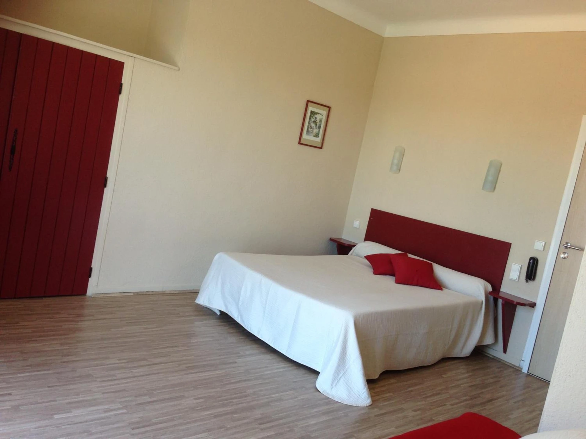 Chambre disponible pour un séminaire d'entreprise à Saint Jacques - Sorède