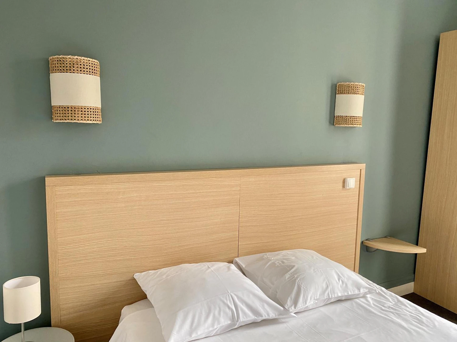 Magnifique chambre pour un séminaire d'entreprise à Hotel Saint Louis - Brest