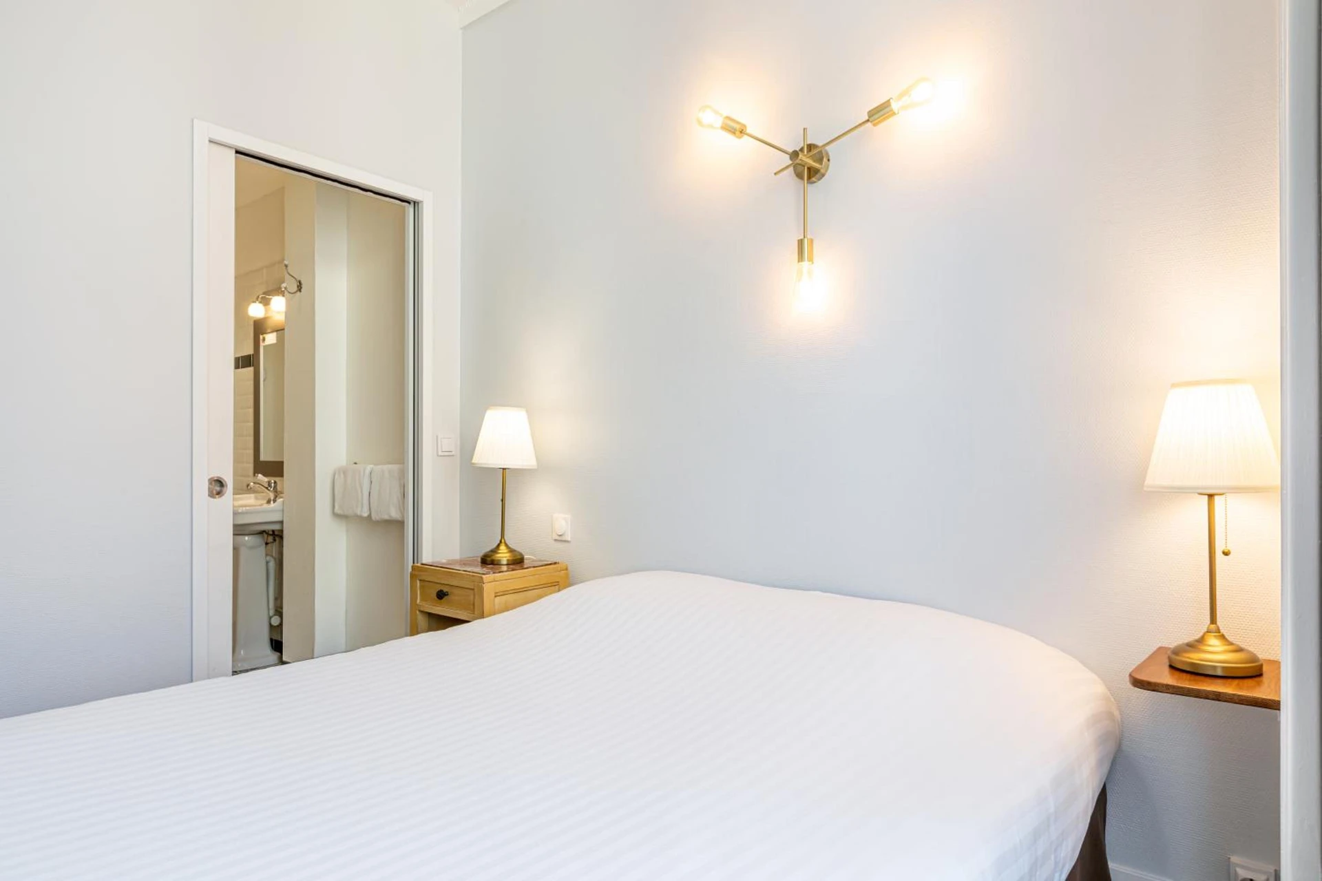 Magnifique chambre pour un séminaire d'entreprise à Hôtel Saint Maurice - Lille