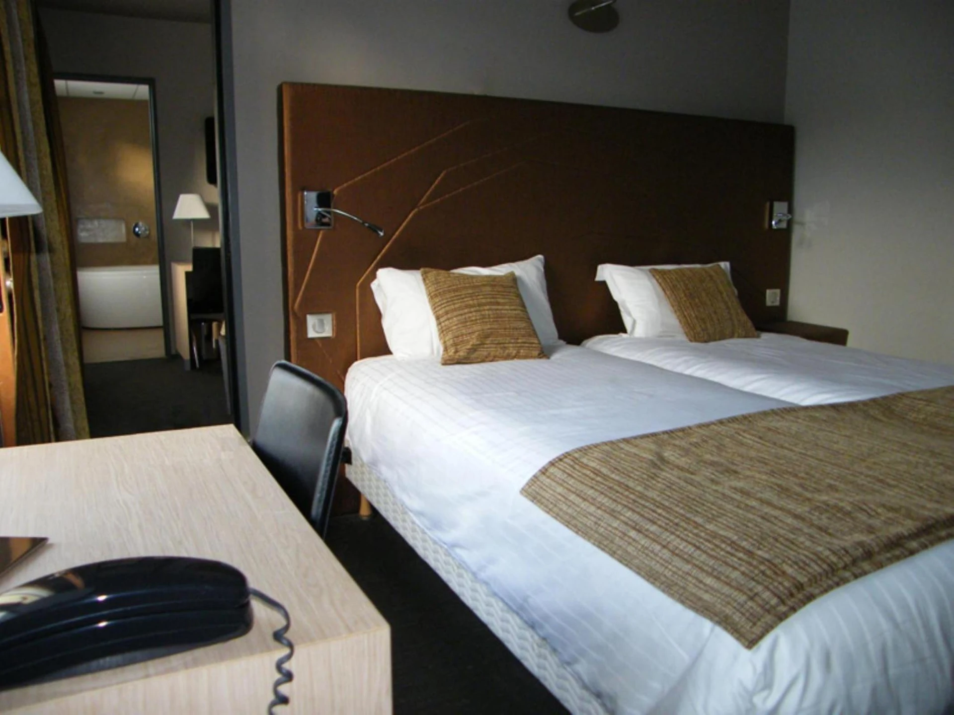 Magnifique chambre pour un séminaire d'entreprise à Hôtel Saint-Pierre - Vire
