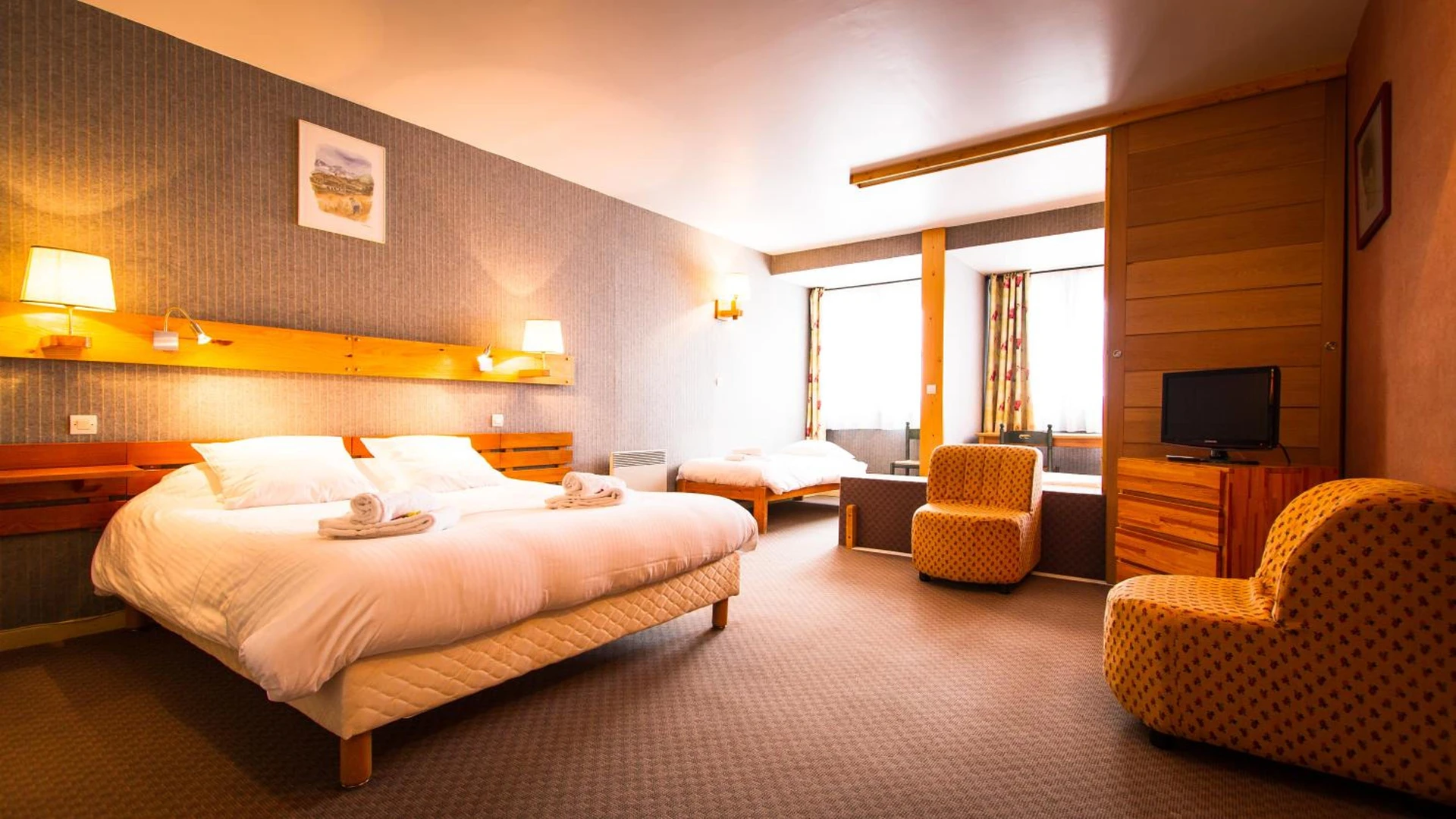 Chambre disponible pour un séminaire d'entreprise à Hôtel Restaurant Saint Roch - Puy-Saint-Vincent