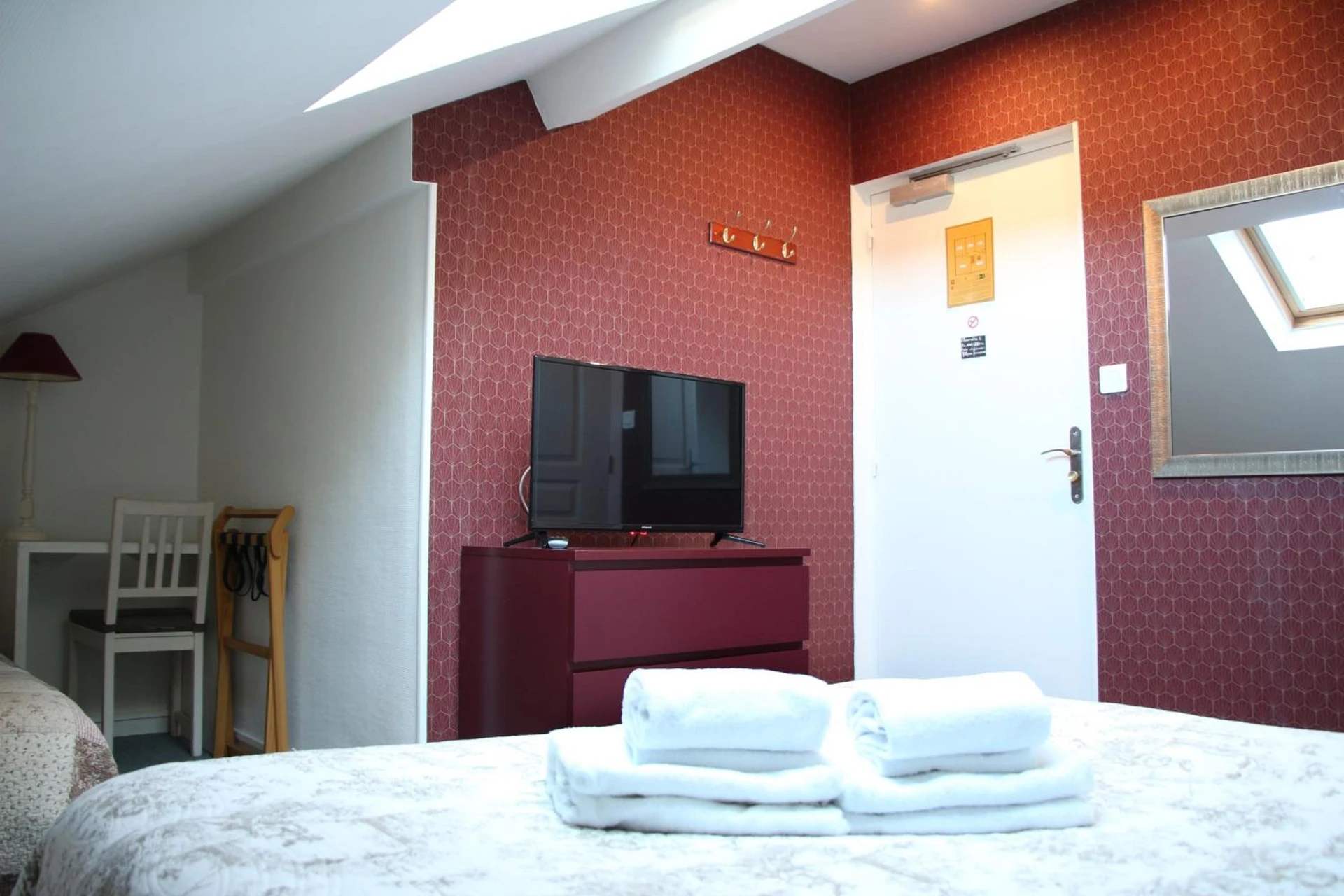 Chambre disponible pour un séminaire d'entreprise à Hotel Saint Yves - Nantes