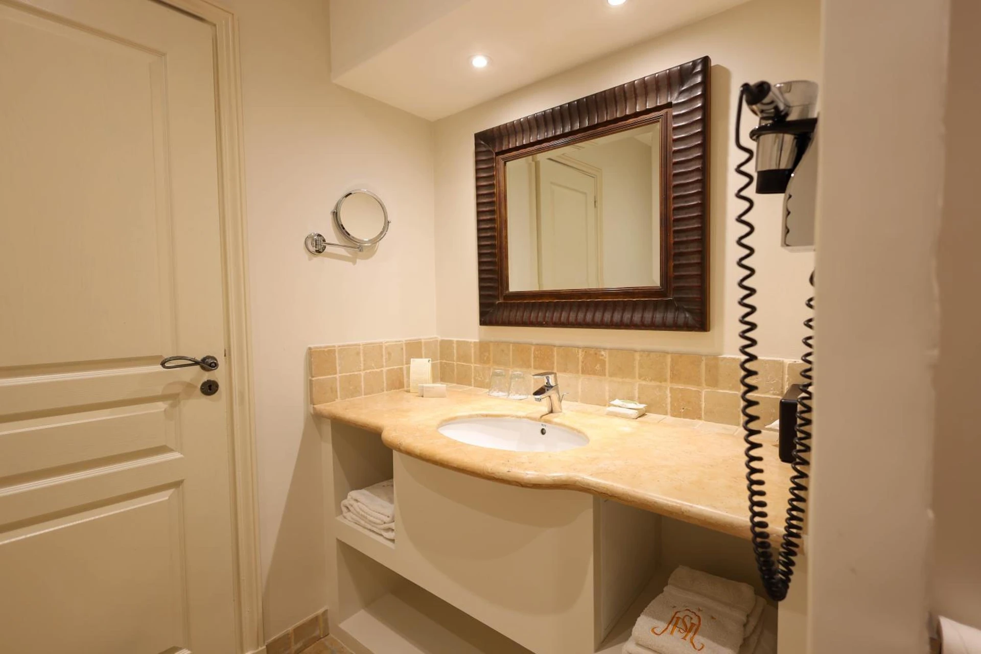 Organiser un séminaire d'entreprise : Hôtel La Villa Sainte Valérie Adults Only à juan-les-pins