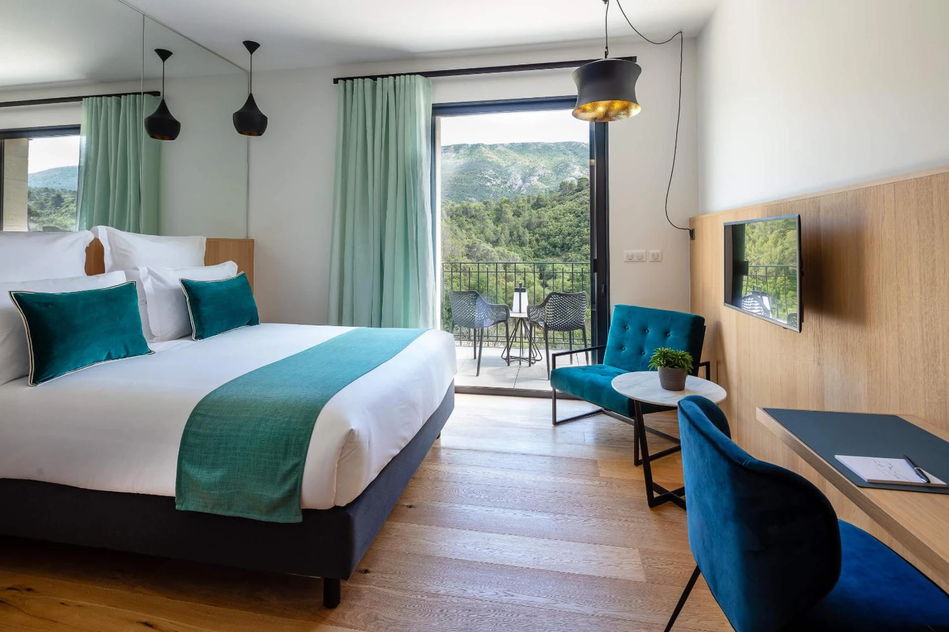 Magnifique chambre pour un séminaire d'entreprise à Hôtel Sainte Victoire - Vauvenargues