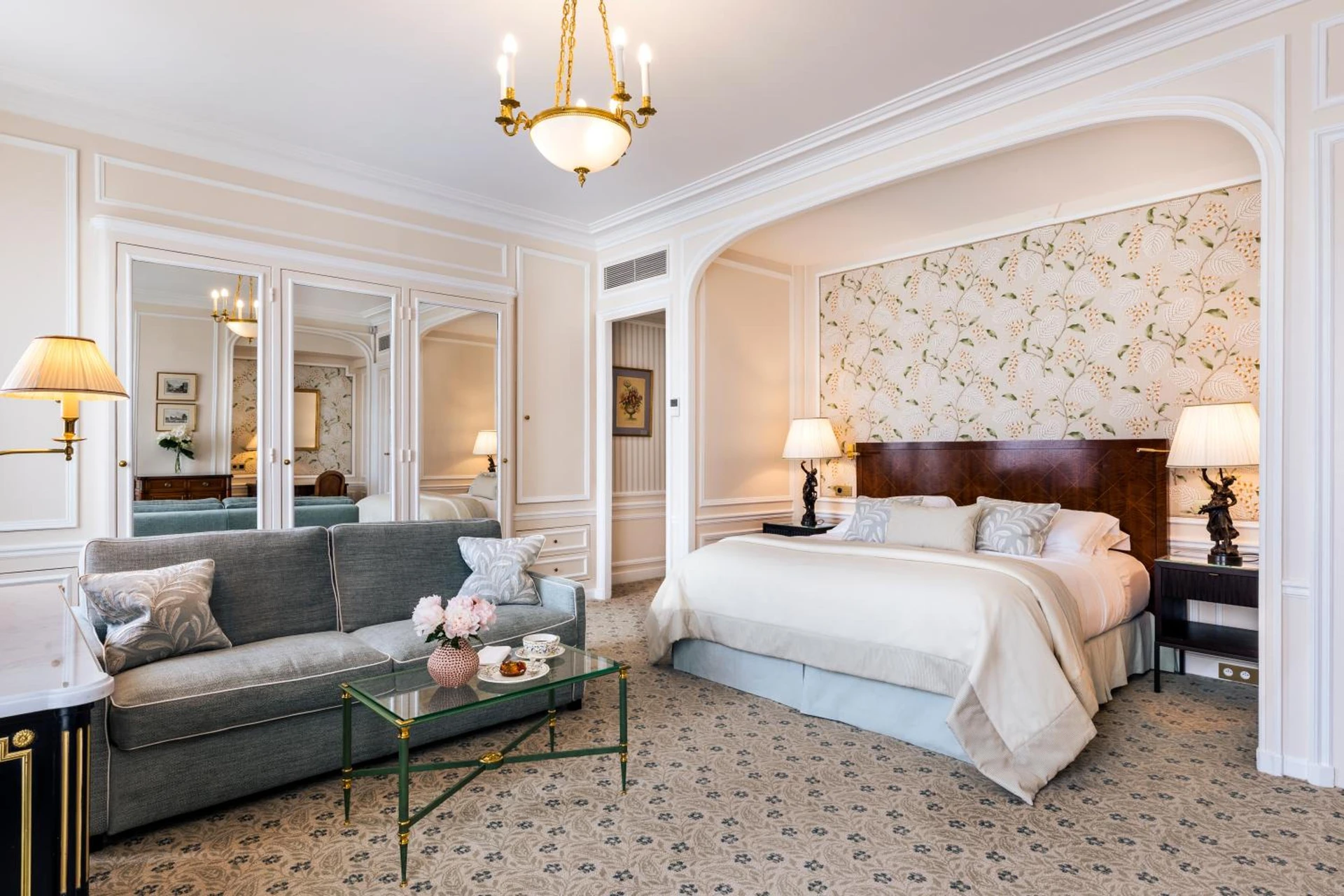 Chambre disponible pour un séminaire d'entreprise à Hôtel San Régis - Paris