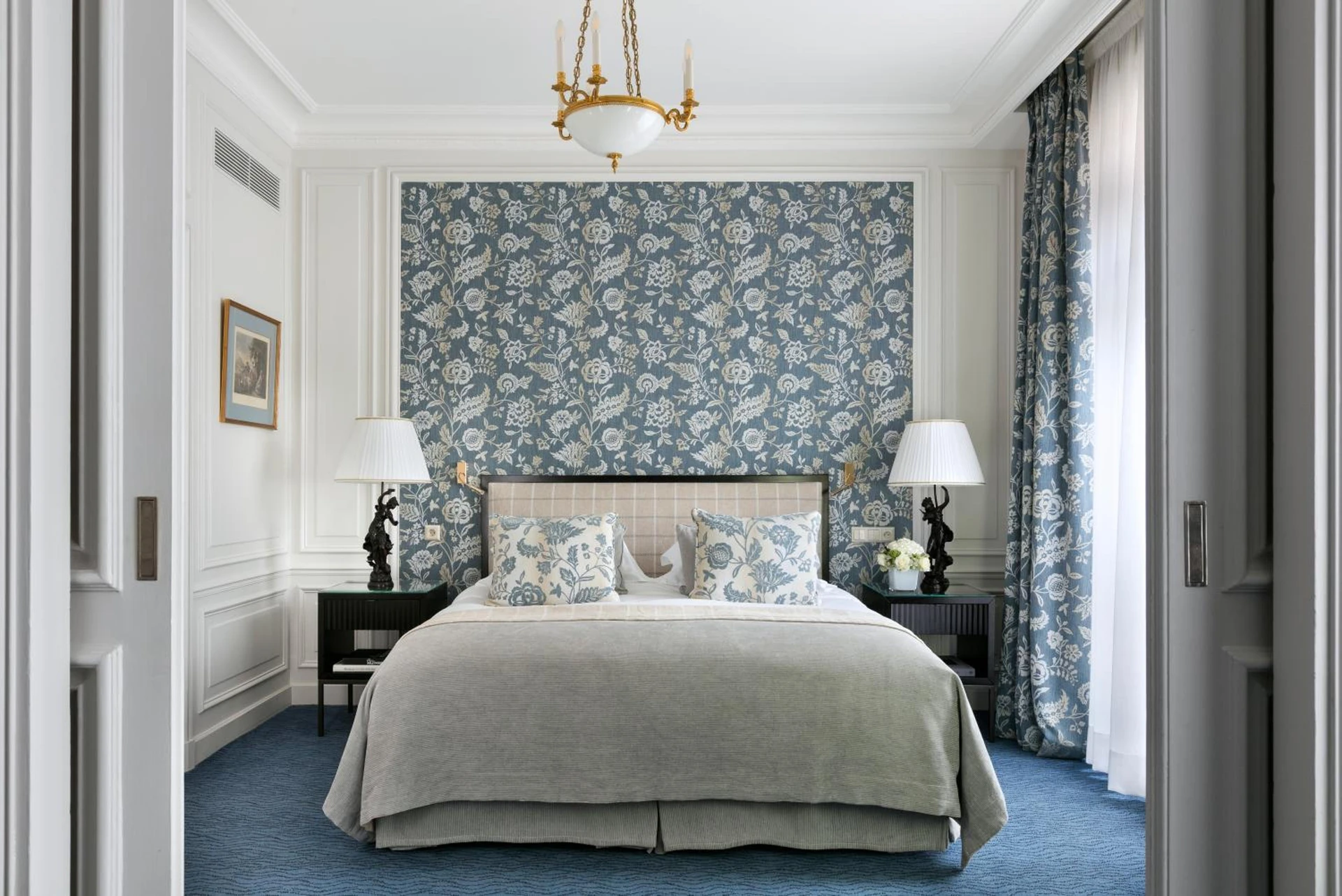 Chambre disponible pour un séminaire d'entreprise à Hôtel San Régis - Paris