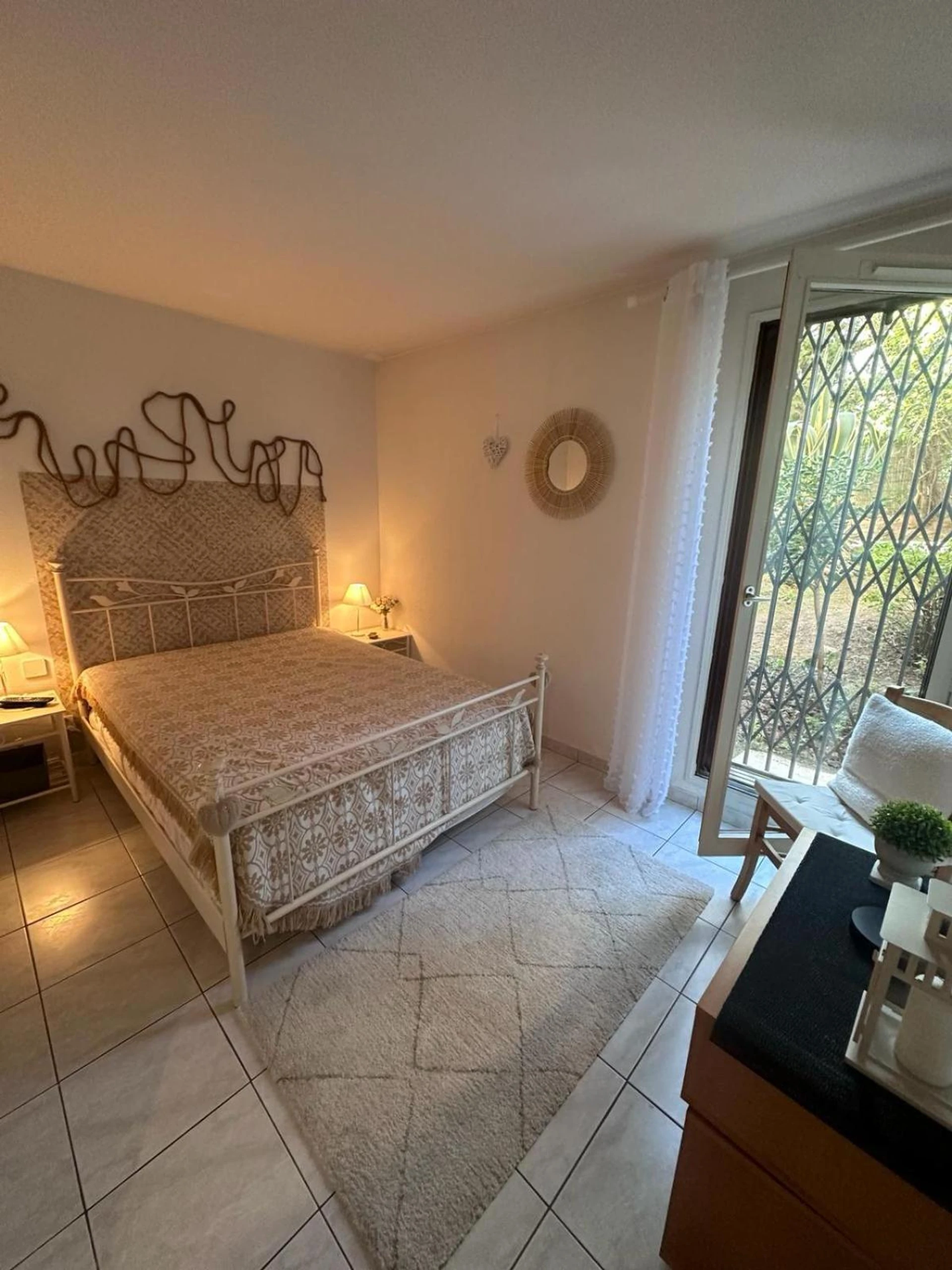 Magnifique chambre pour un séminaire d'entreprise à Appartement T2-48M2 ā Santa Lucia Saint Raphaël - Saint-Raphaël