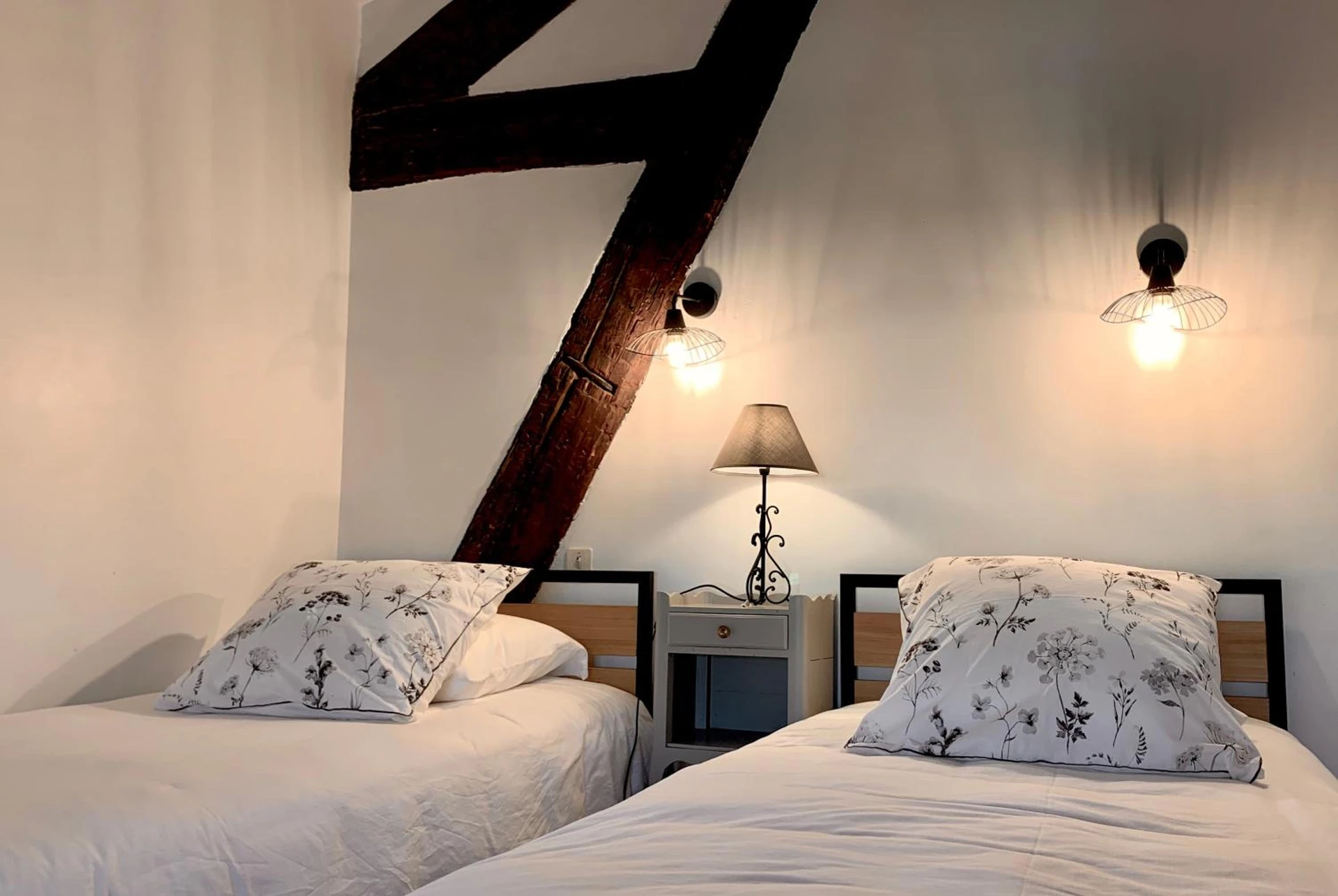 Magnifique chambre pour un séminaire d'entreprise à Hotel Savel - Ruoms