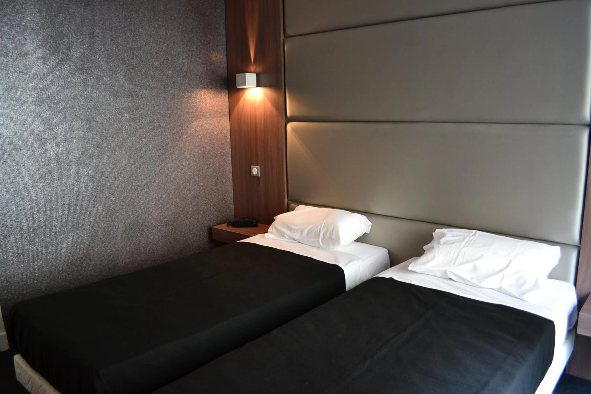 Chambre disponible pour un séminaire d'entreprise à Hotel Schtak - Cannes