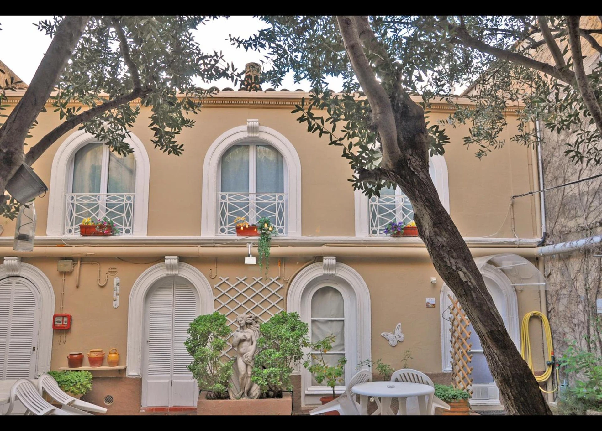 Chambre disponible pour un séminaire d'entreprise à Hôtel Select - Salon-de-Provence