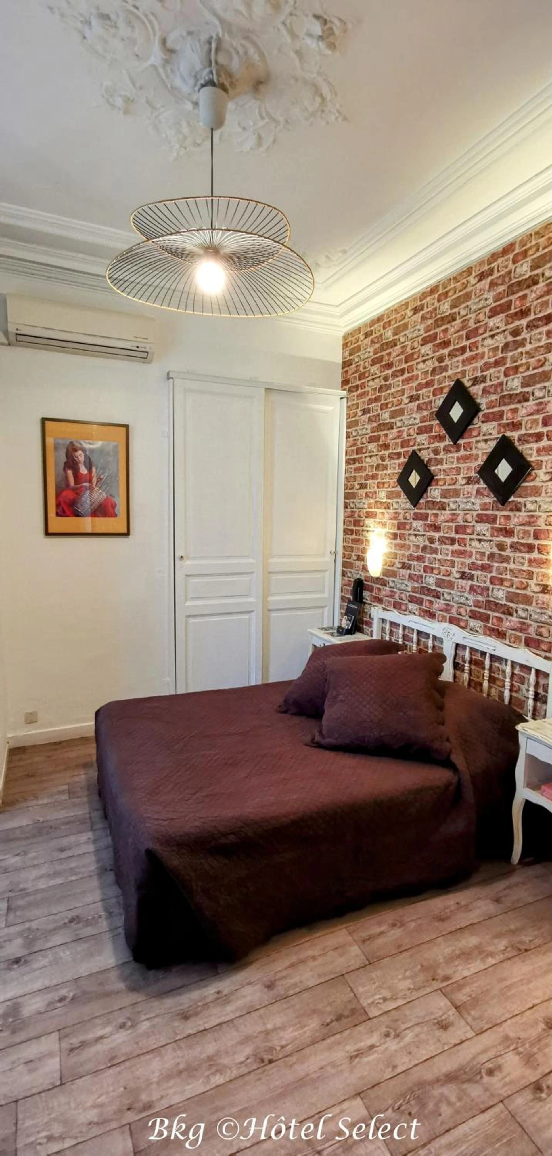 Magnifique chambre pour un séminaire d'entreprise à Hôtel Select - Salon-de-Provence