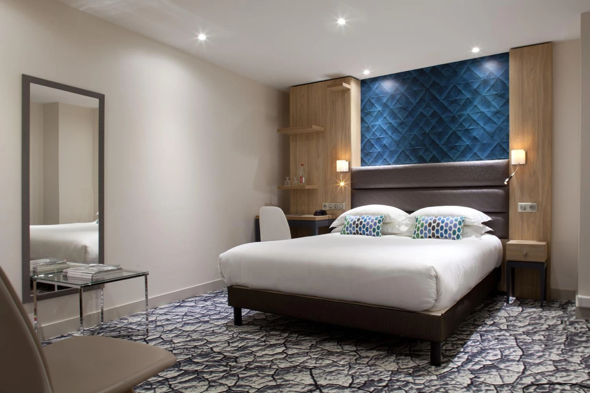 Chambre à Serotel Suites Opera - Organiser un séminaire d'entreprise à Paris