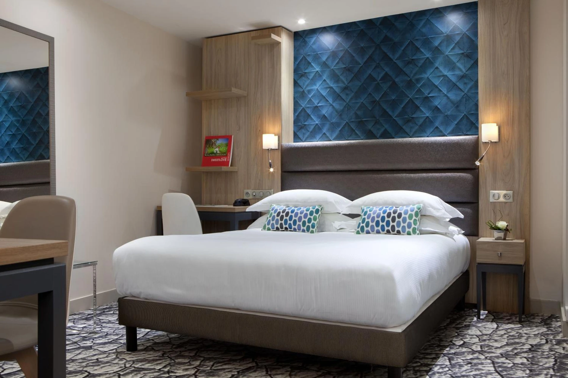 Chambre disponible pour un séminaire d'entreprise à Serotel Suites Opera - Paris
