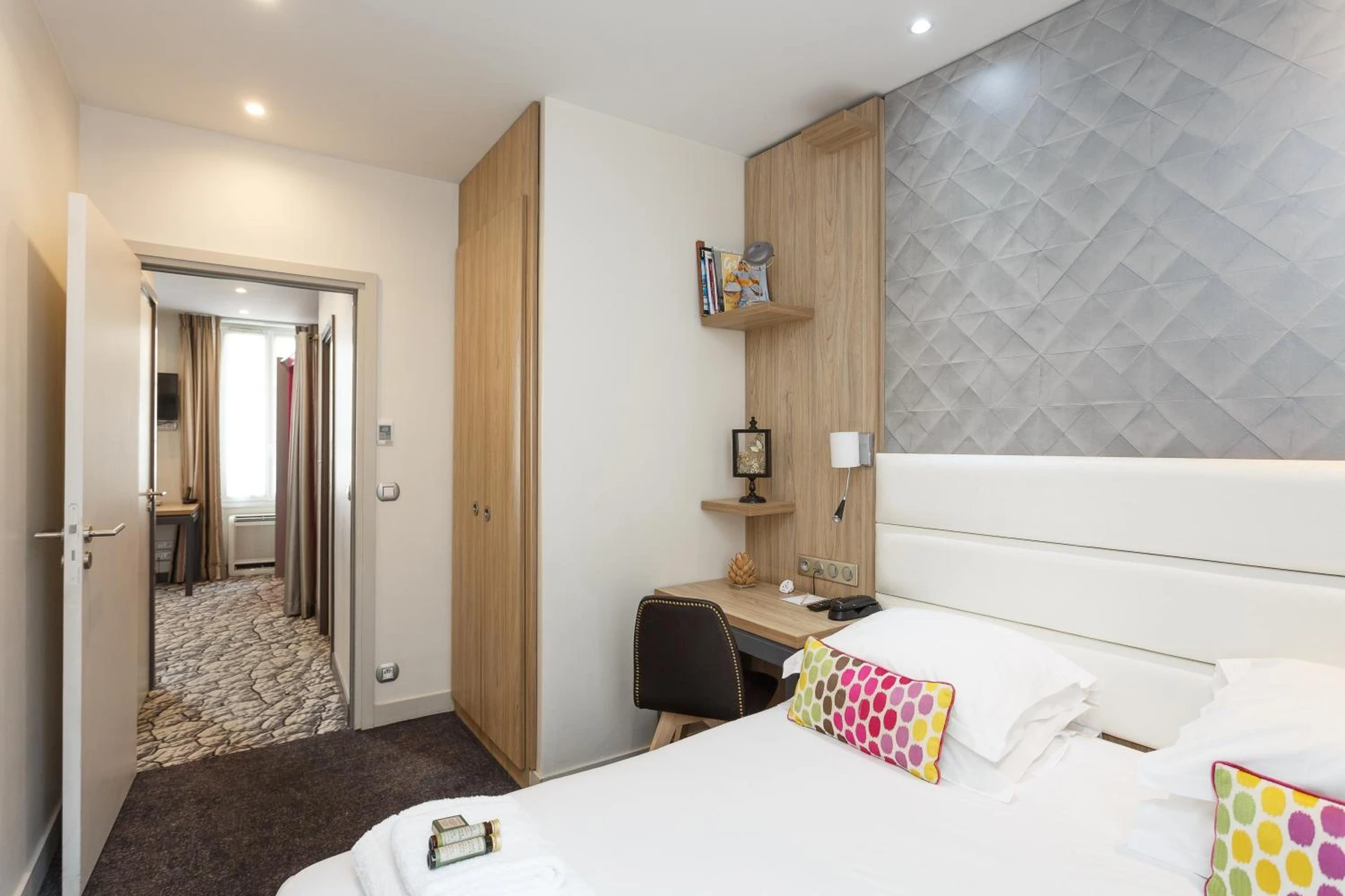 Chambre disponible pour un séminaire d'entreprise à Serotel Suites Opera - Paris