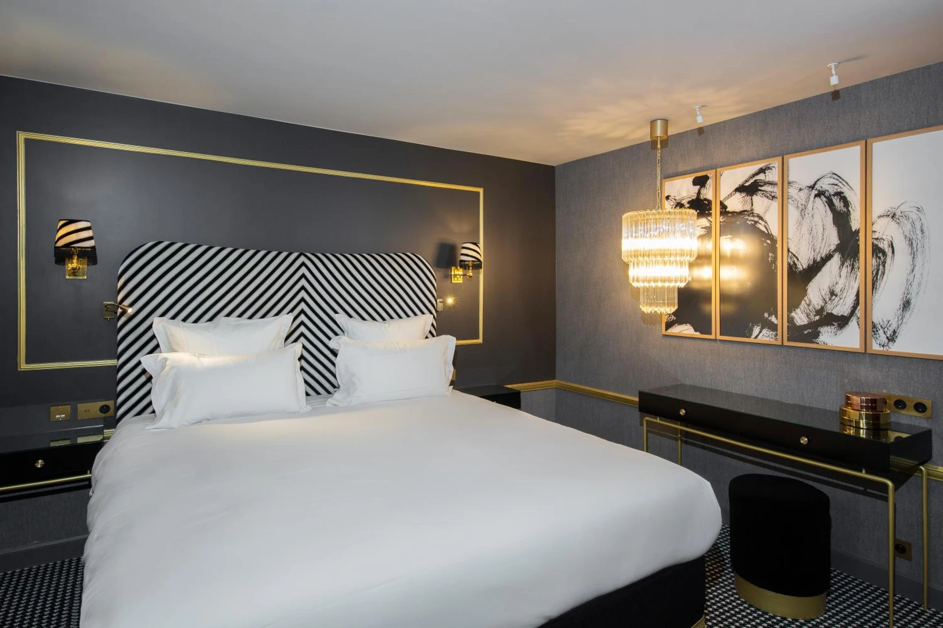 Chambre disponible pour un séminaire d'entreprise à Snob Hotel - Paris
