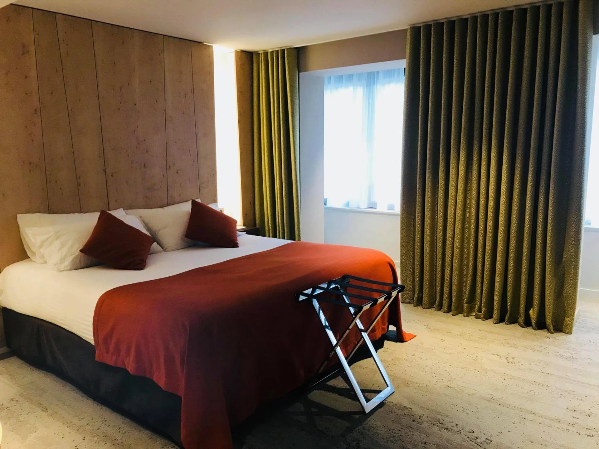 Magnifique chambre pour un séminaire d'entreprise à Hôtel & Restaurant Sodade - Chaudes-Aigues