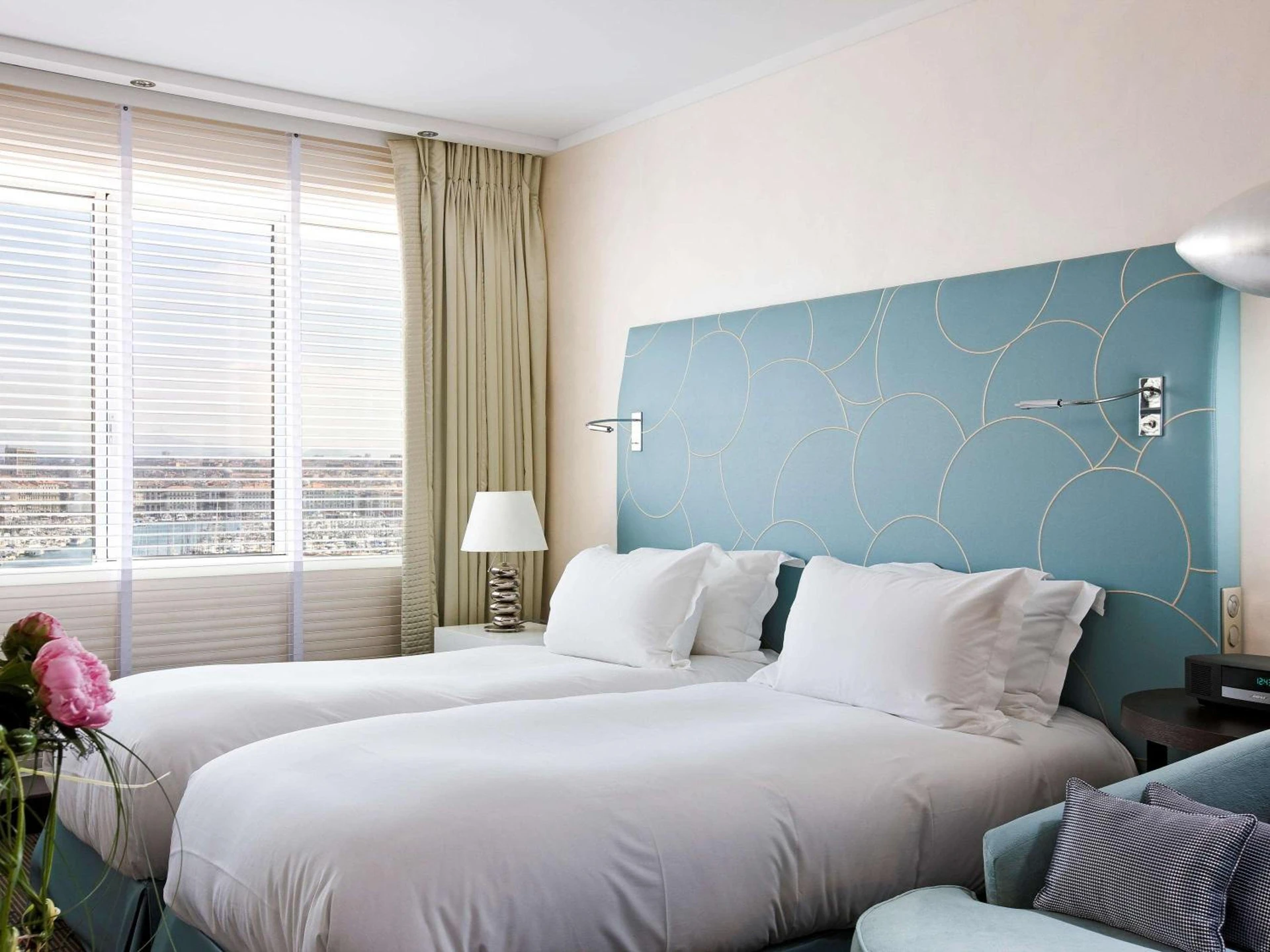 Chambre disponible pour un séminaire d'entreprise à Sofitel Marseille Vieux-Port - Marseille