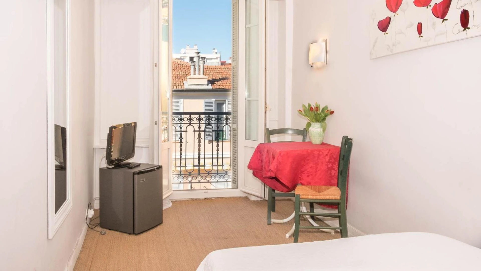 Magnifique chambre pour un séminaire d'entreprise à Hotel Solara - Nice