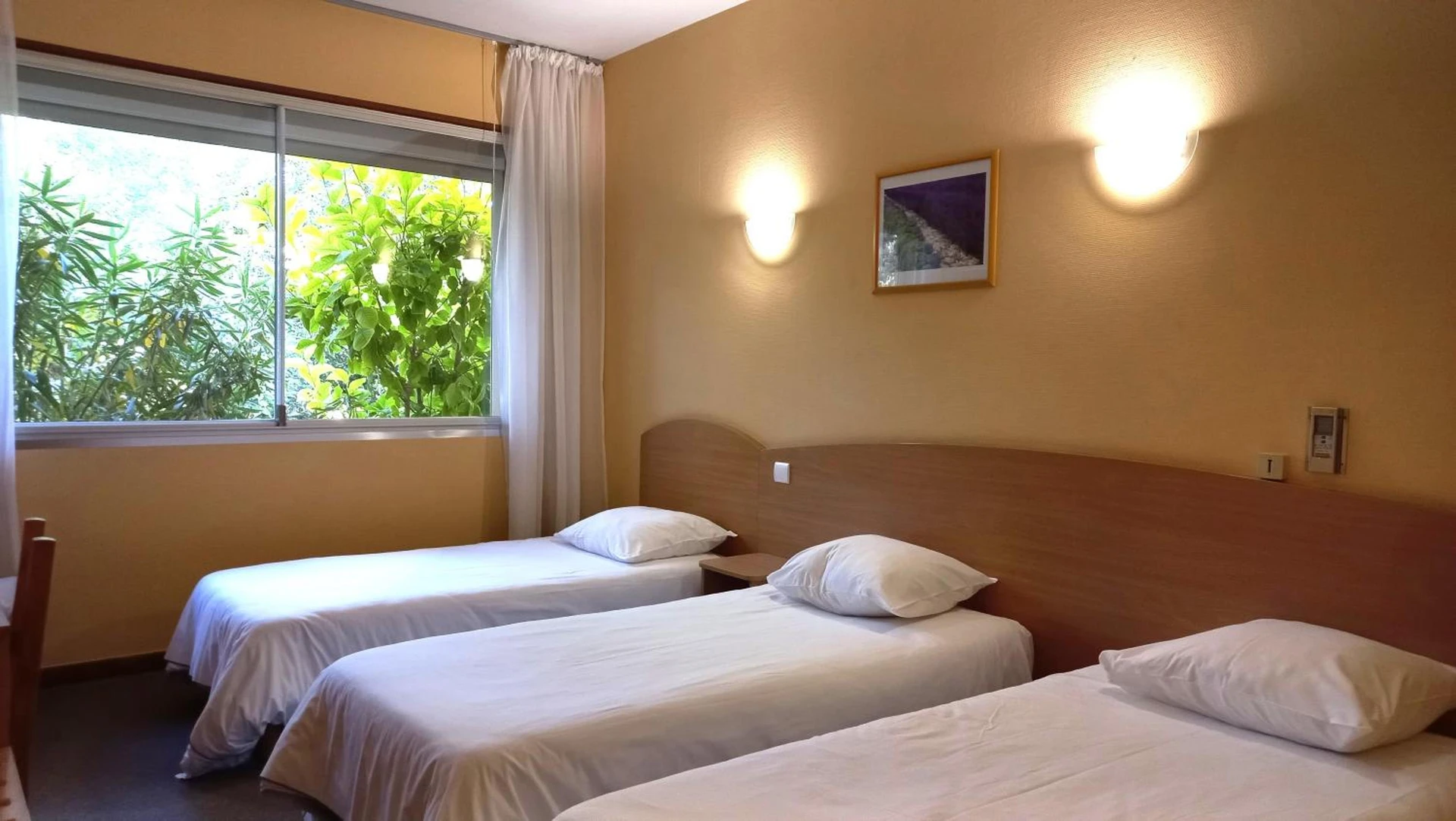 Ambiance de travail pour séminaire d'entreprise à Hôtel Sous l'Olivier - Buis-les-Baronnies
