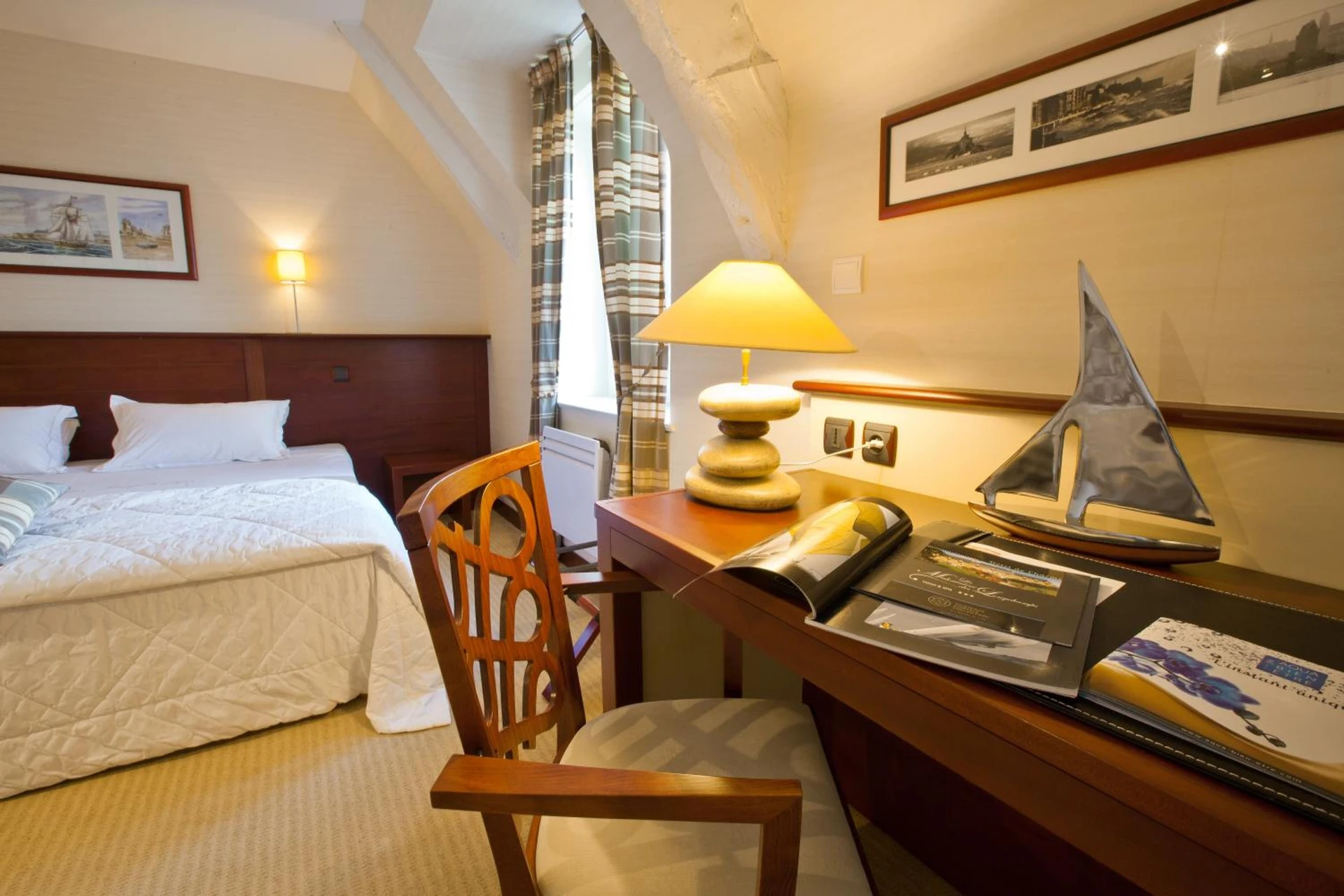 Chambre disponible pour un séminaire d'entreprise à Hotel Spa La Malouinière Des Longchamps - Saint-Malo - Saint-Jouan-des-Guérets