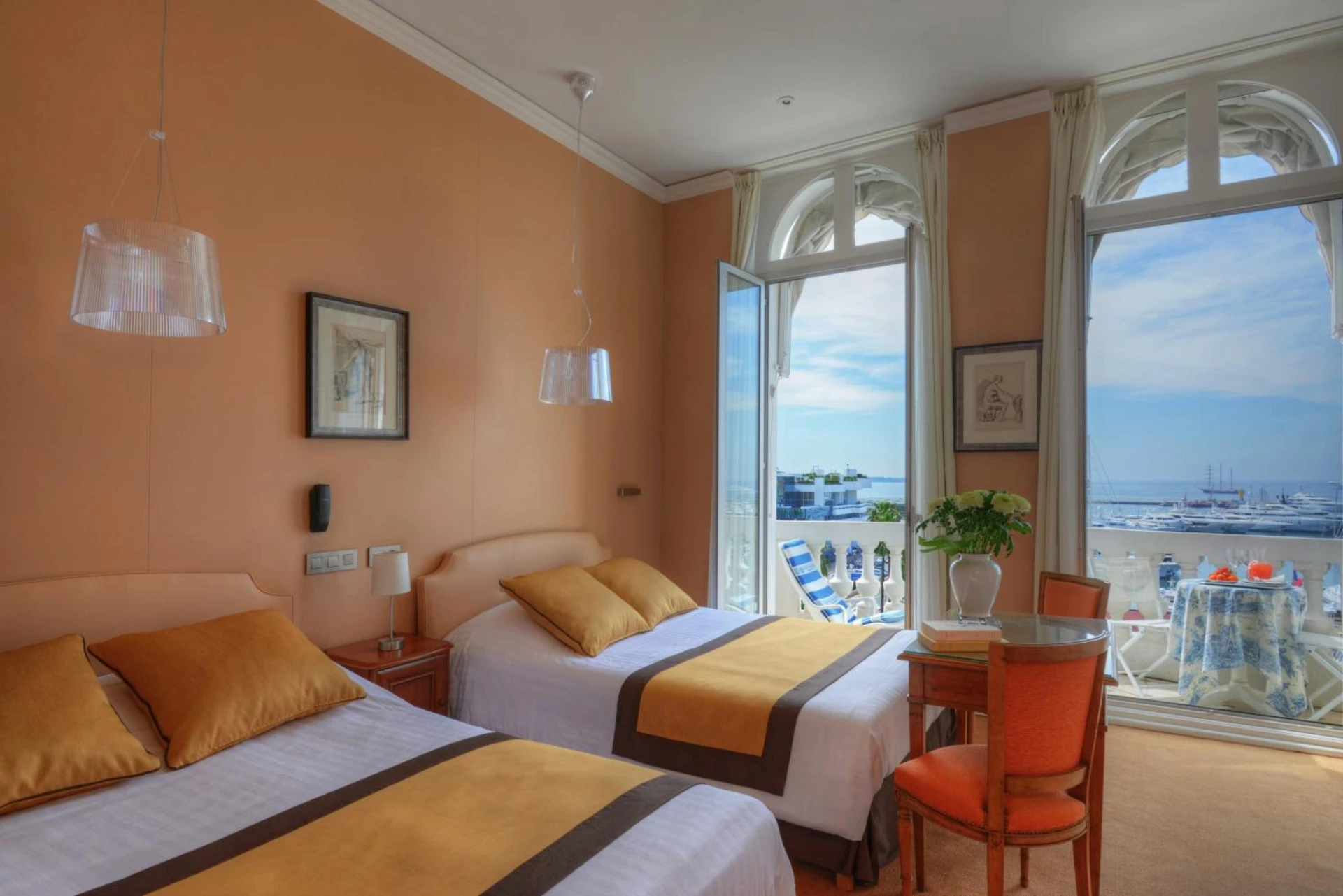 Chambre disponible pour un séminaire d'entreprise à Hotel Splendid - Cannes