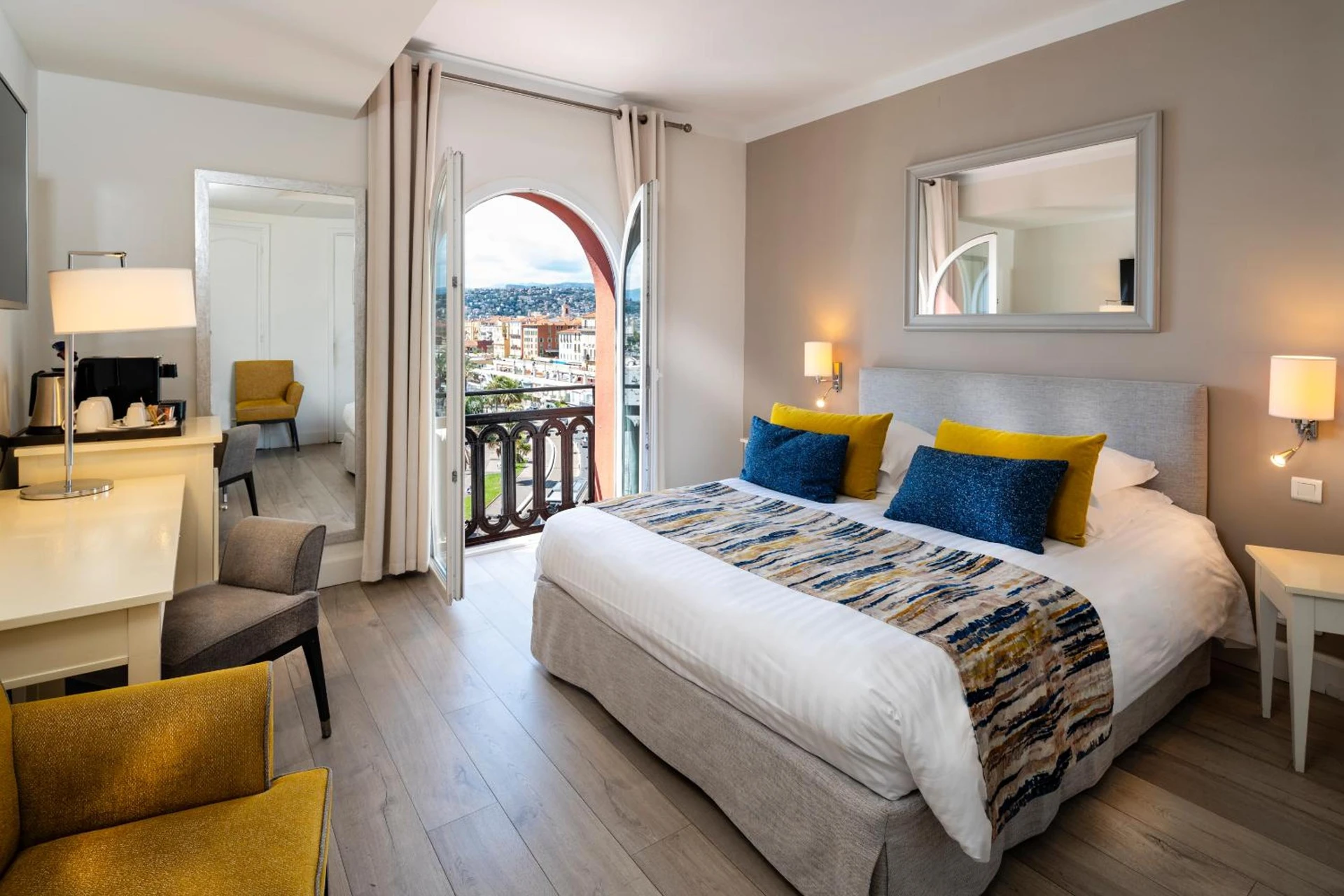 Chambre disponible pour un séminaire d'entreprise à Hotel Suisse - Nice