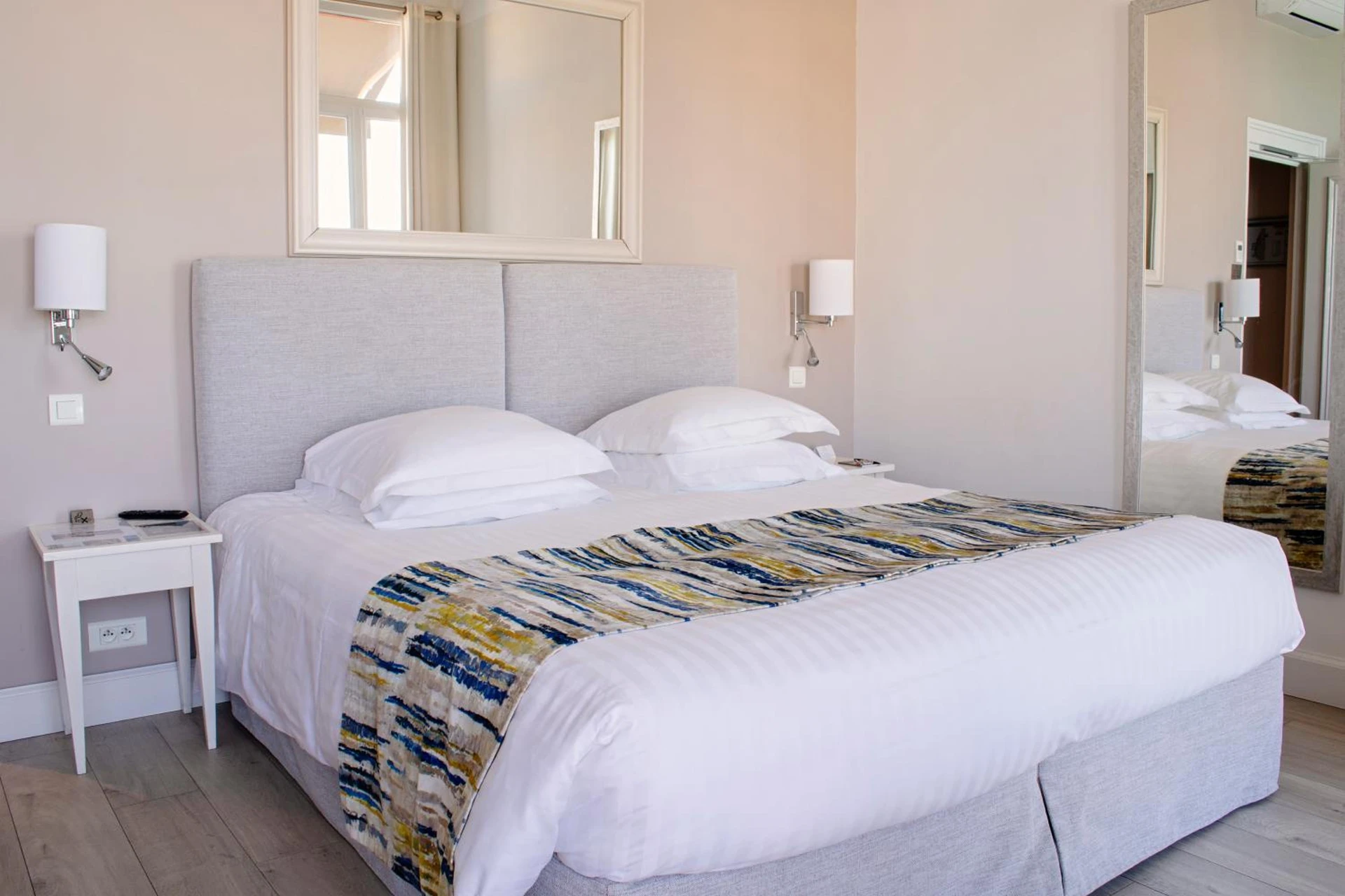 Chambre disponible pour un séminaire d'entreprise à Hotel Suisse - Nice