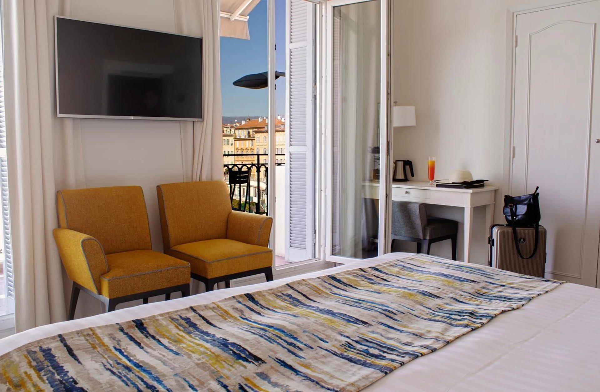 Magnifique chambre pour un séminaire d'entreprise à Hotel Suisse - Nice