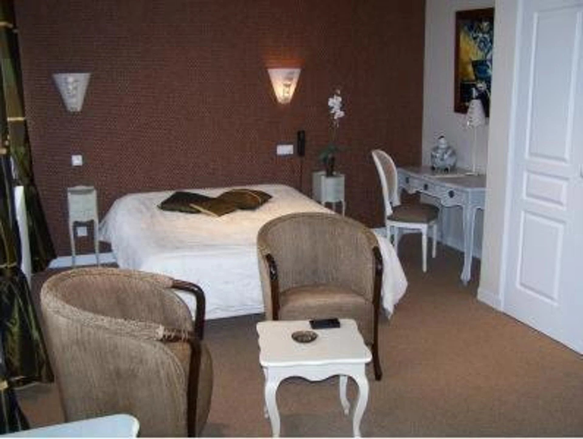 Chambre disponible pour un séminaire d'entreprise à Hôtel Restaurant Taillard - Goumois