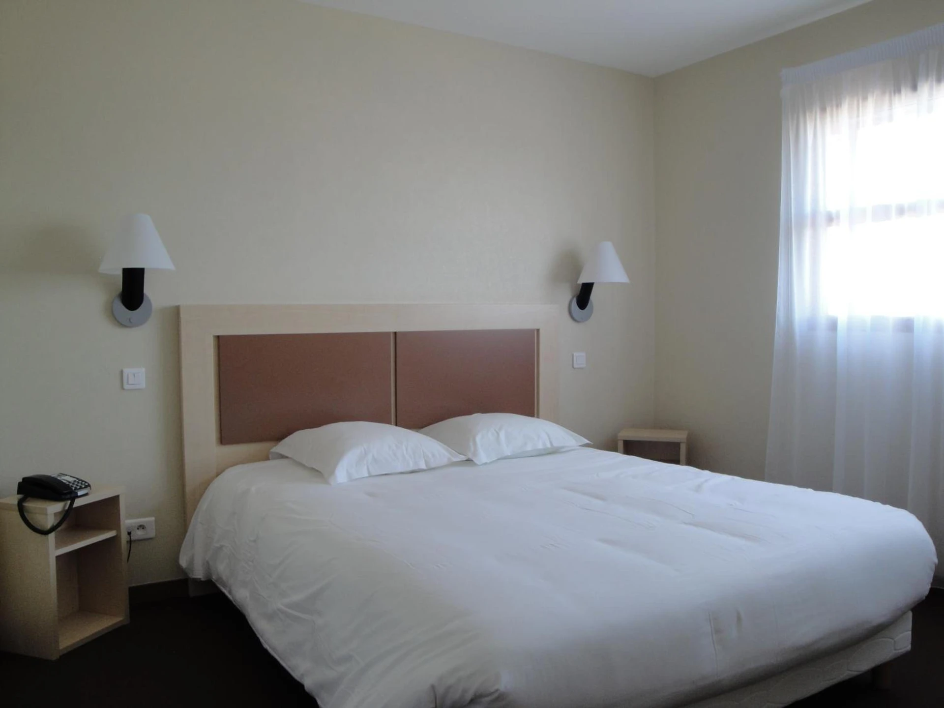 Chambre disponible pour un séminaire d'entreprise à Cit'Hotel Talencia - Thouars