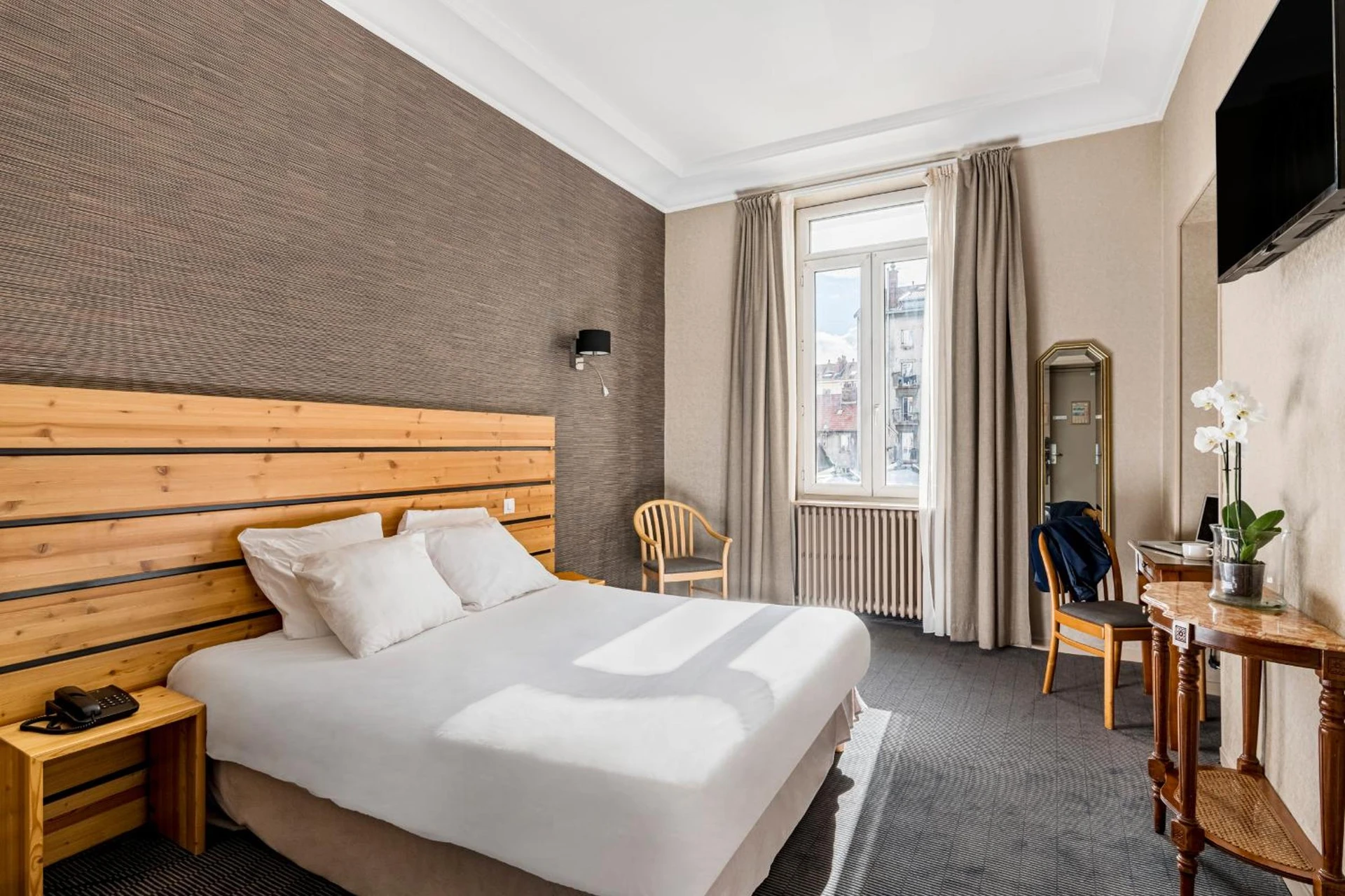 Magnifique chambre pour un séminaire d'entreprise à Hôtel Terminus - Grenoble