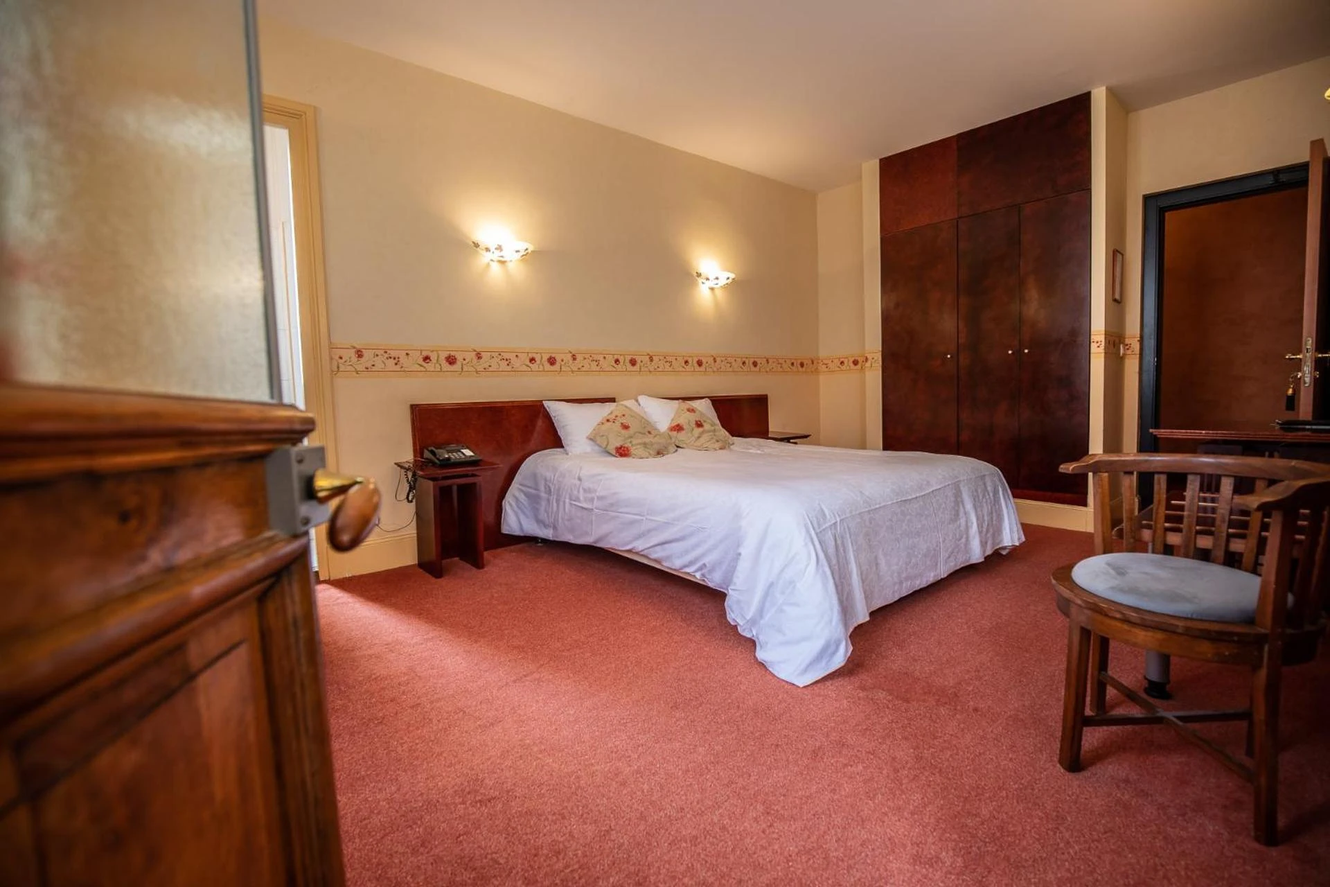 Chambre disponible pour un séminaire d'entreprise à Hôtel Terminus - Cahors